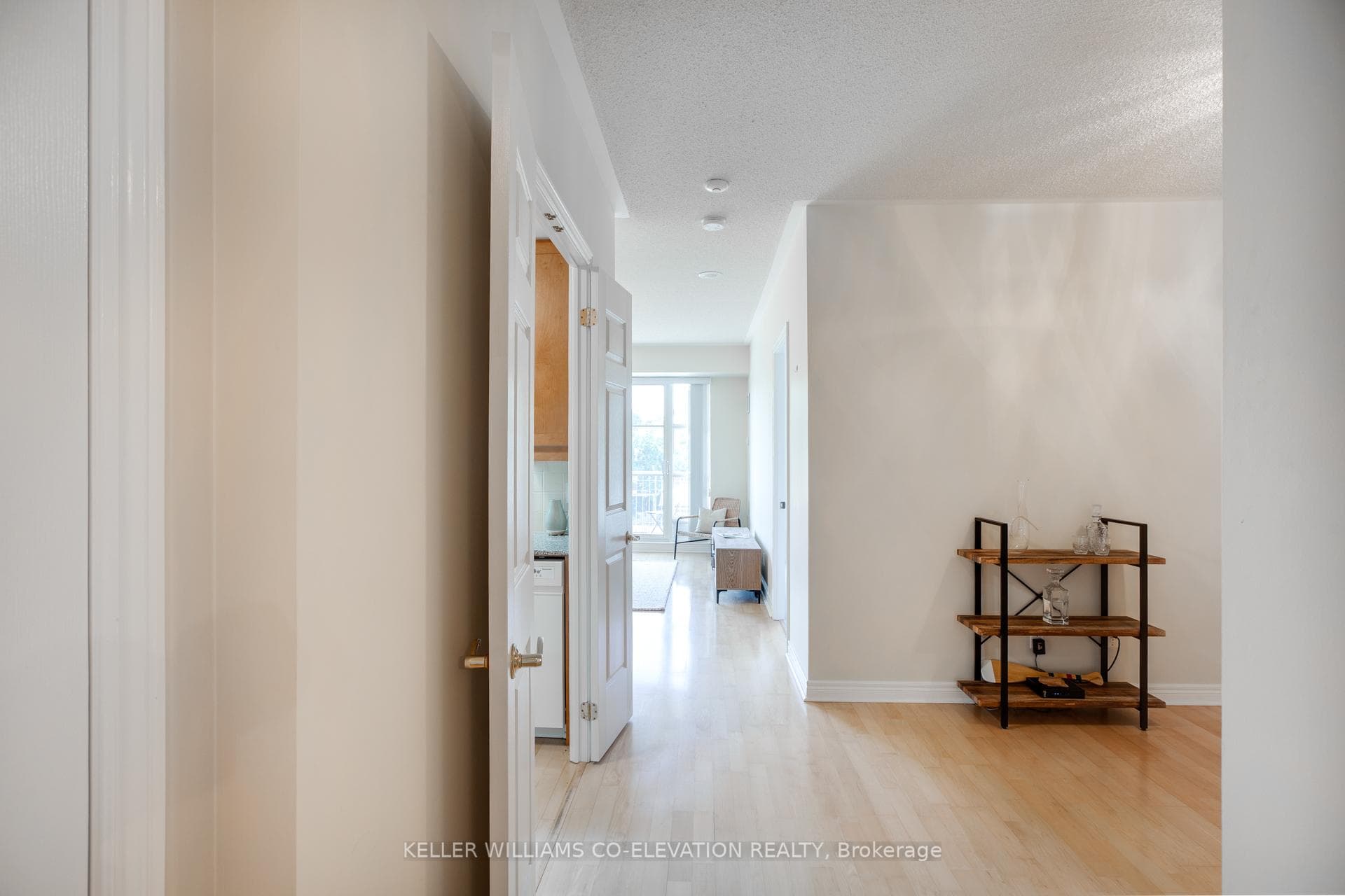 3085 Bloor Street Unit 308 photo 7