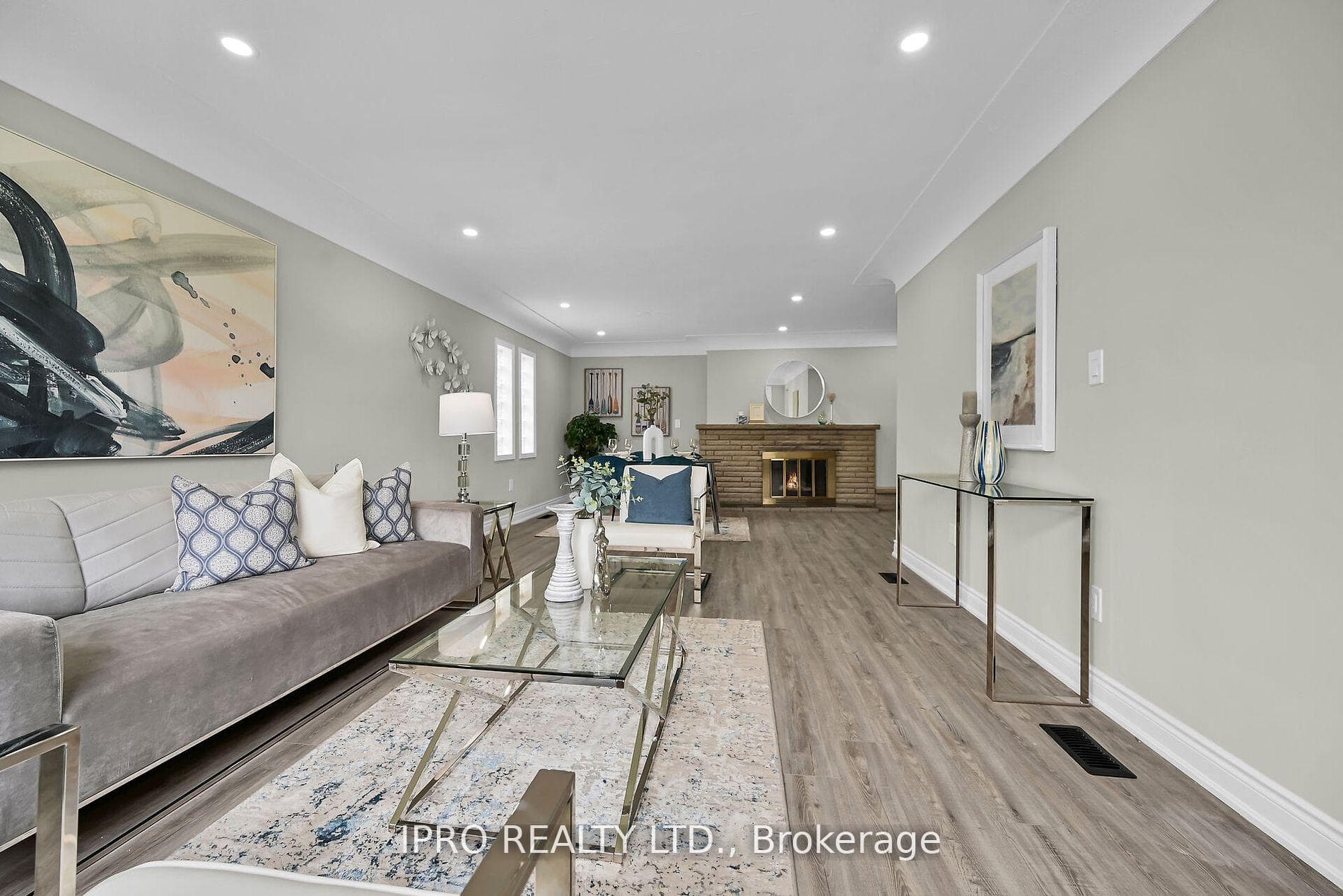 92 Corman Avenue photo 5