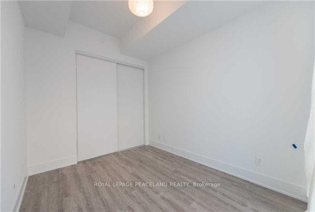 28 Wellesley Street Unit 3604 photo 8