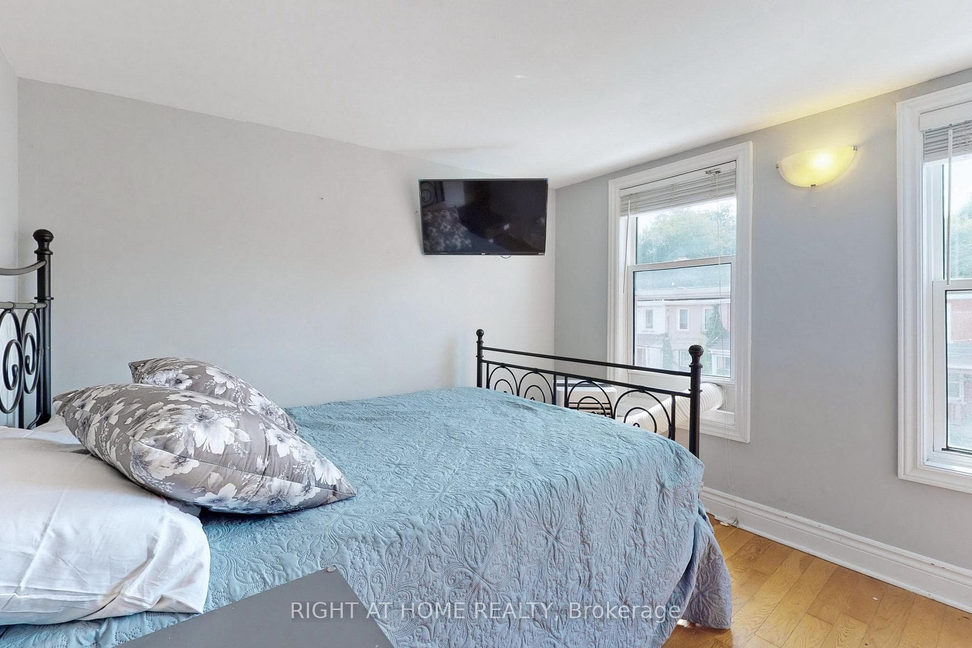 158 Olive Avenue photo 10
