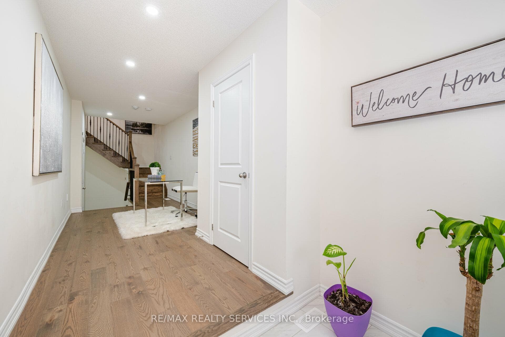 21 Arrowview Drive photo 5