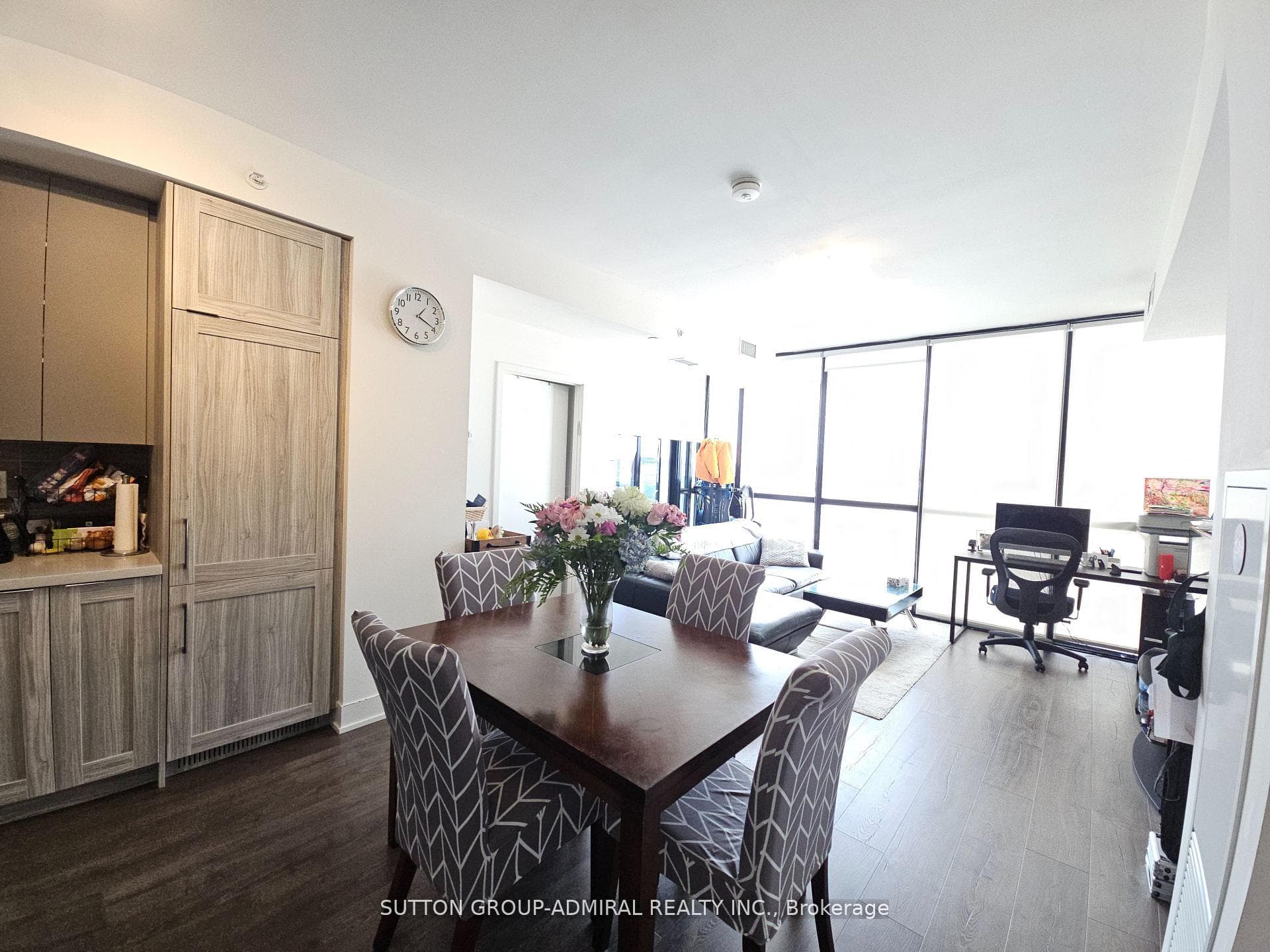 2908 Highway 7 Road Unit 1307 photo 1