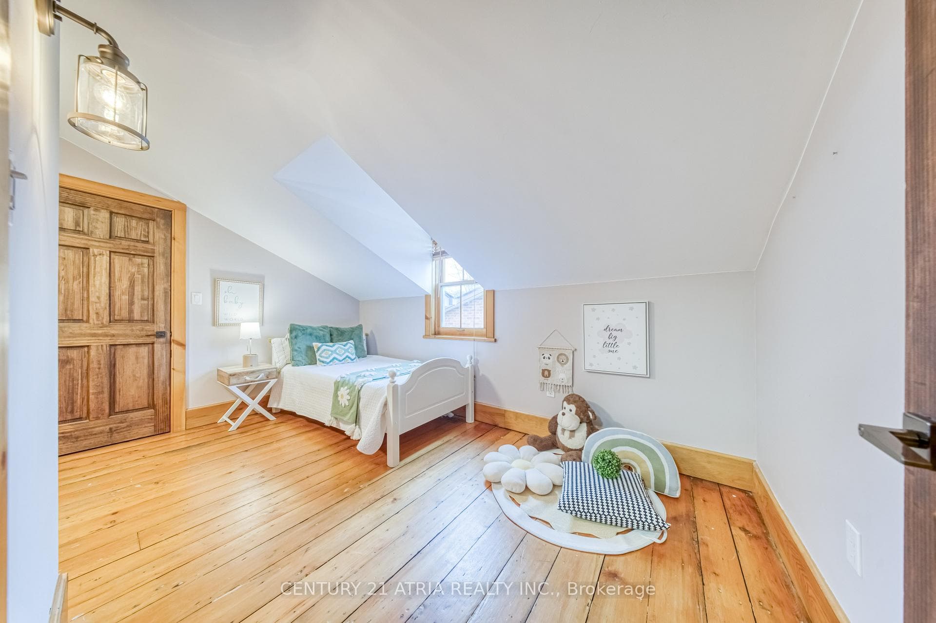 101 Clark Avenue photo 25