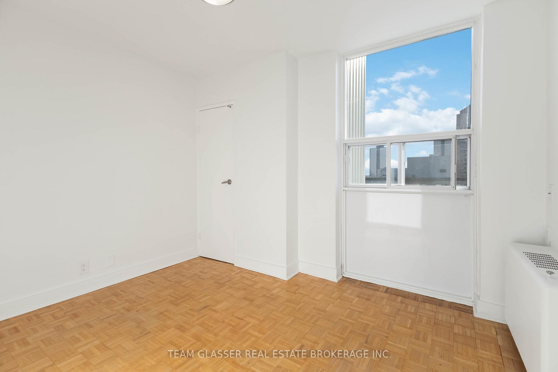 396 Queens Avenue Unit 801 photo 24