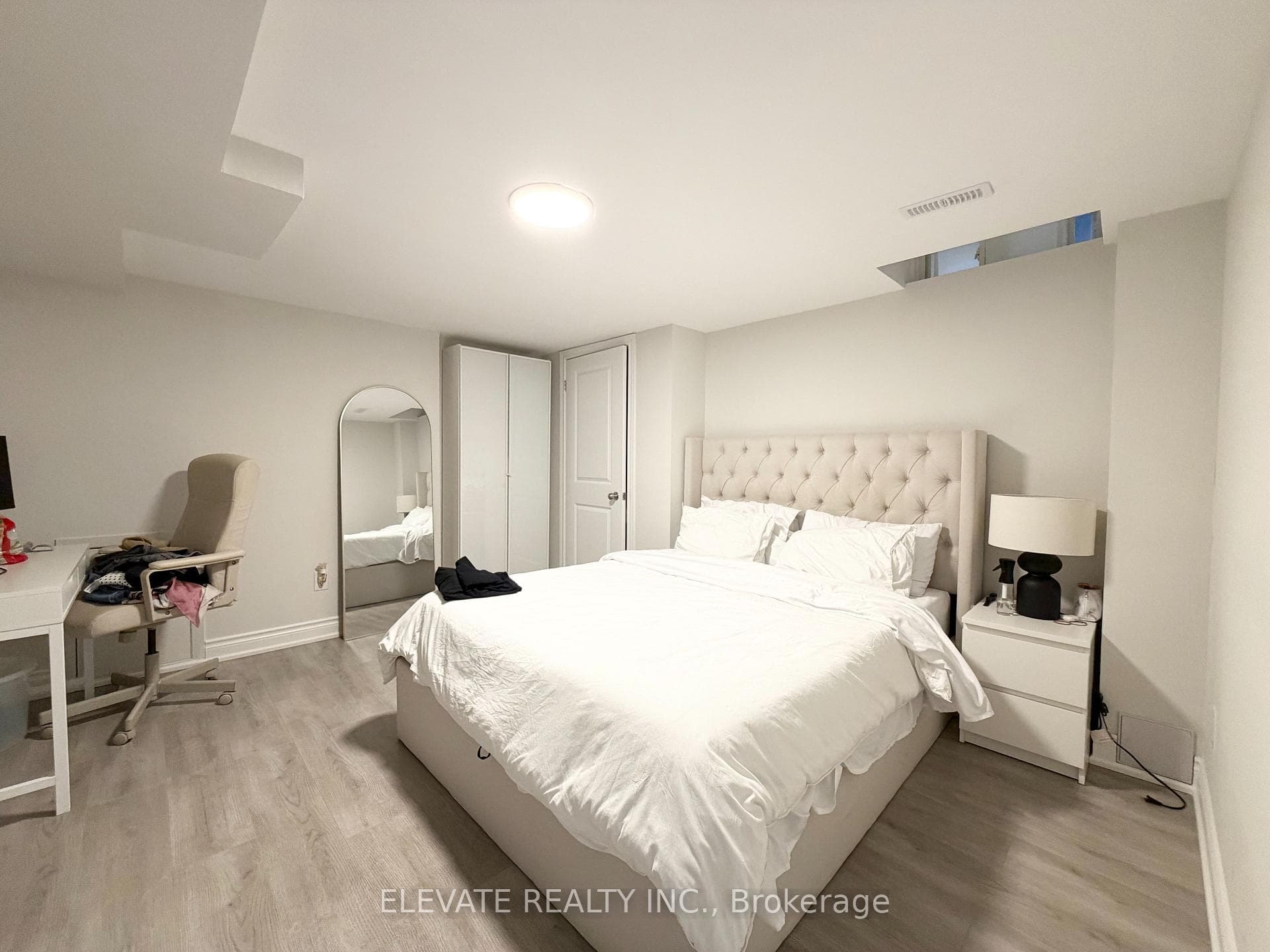 2073 The Chase N/A Unit Basement photo 6