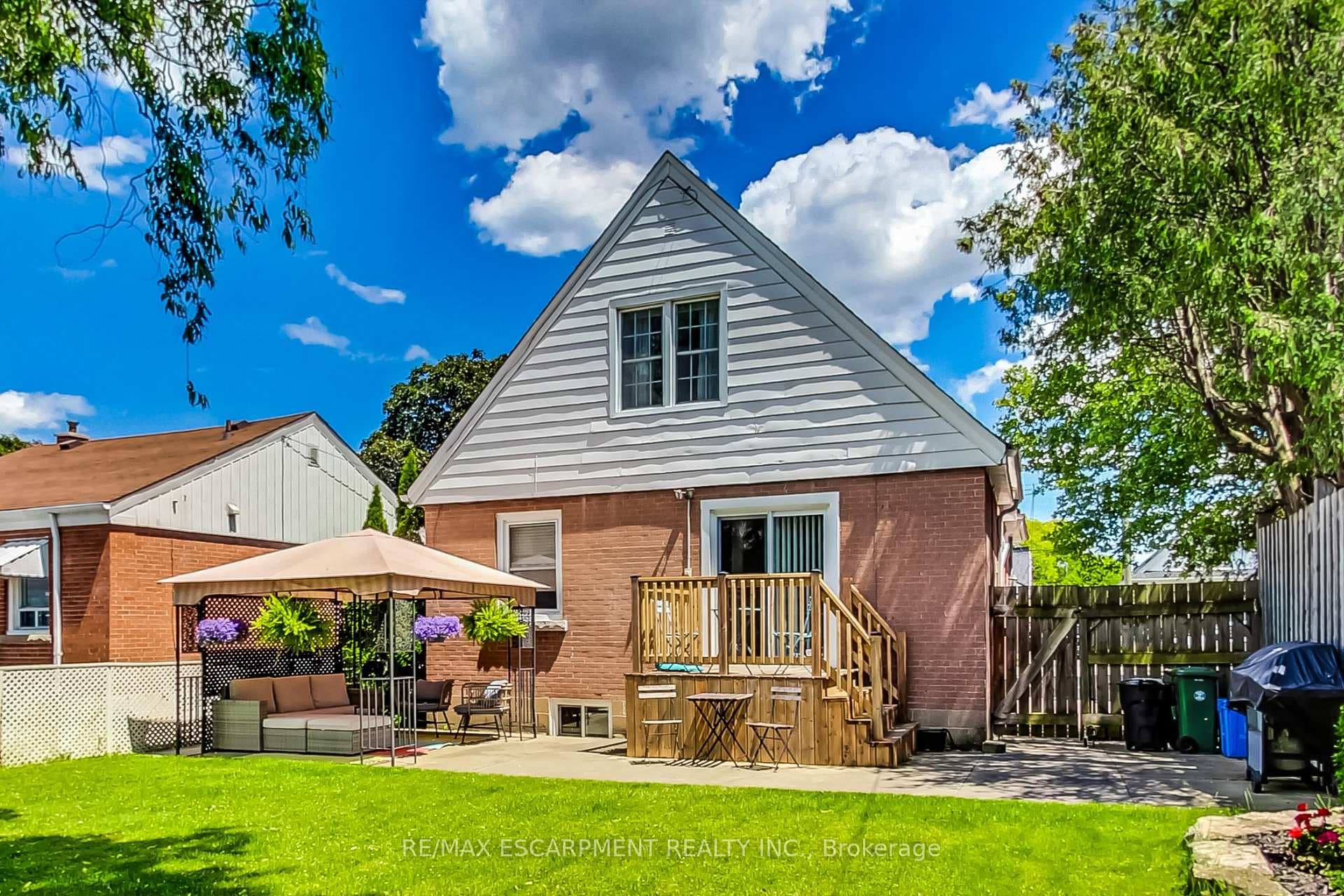 138 Adair Avenue photo 32