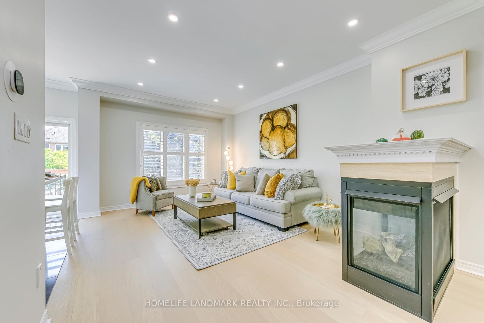416 Spring Blossom Crescent photo 5