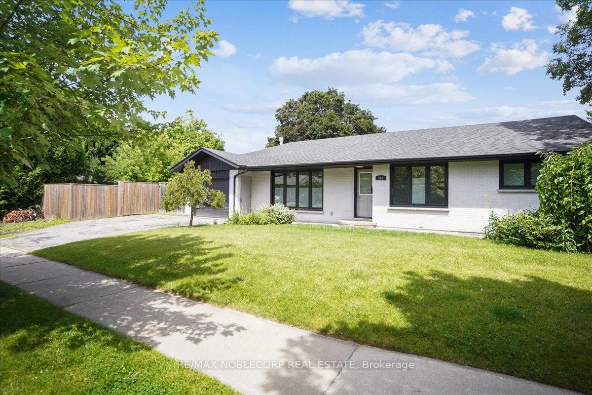 982 Regent Drive Unit Upper photo 5