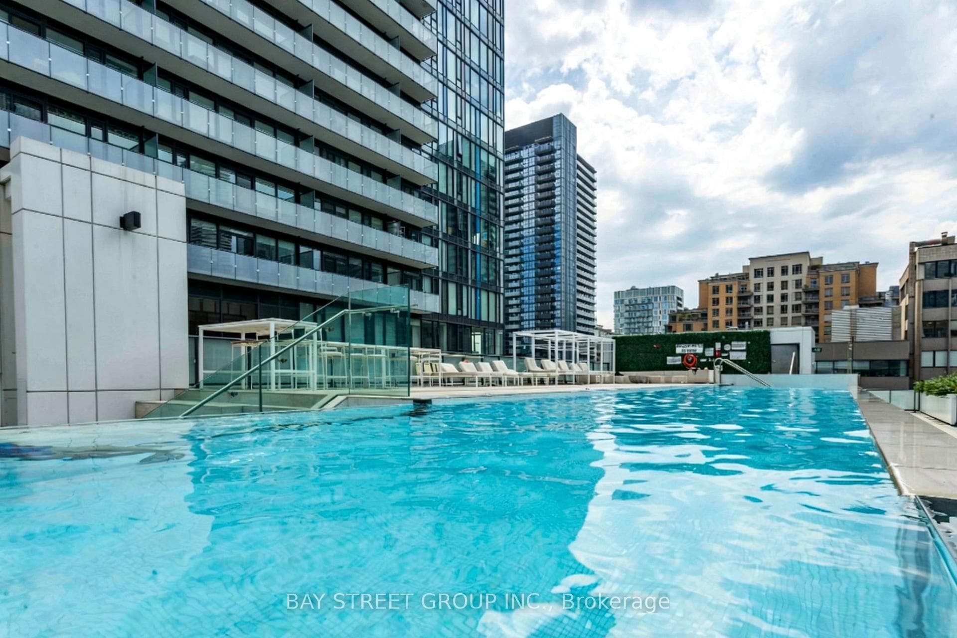 161 Roehampton Avenue Unit 3303 photo 26