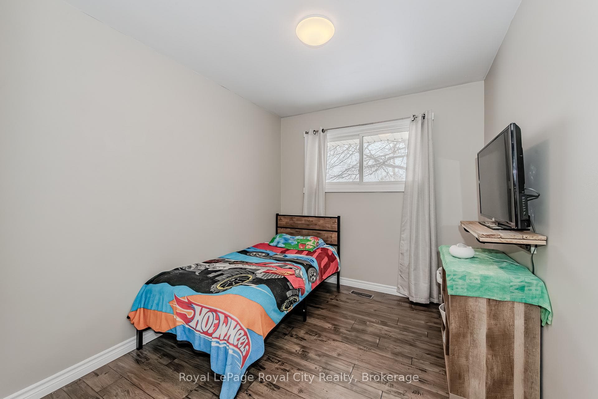 230 Stevenson Street photo 19