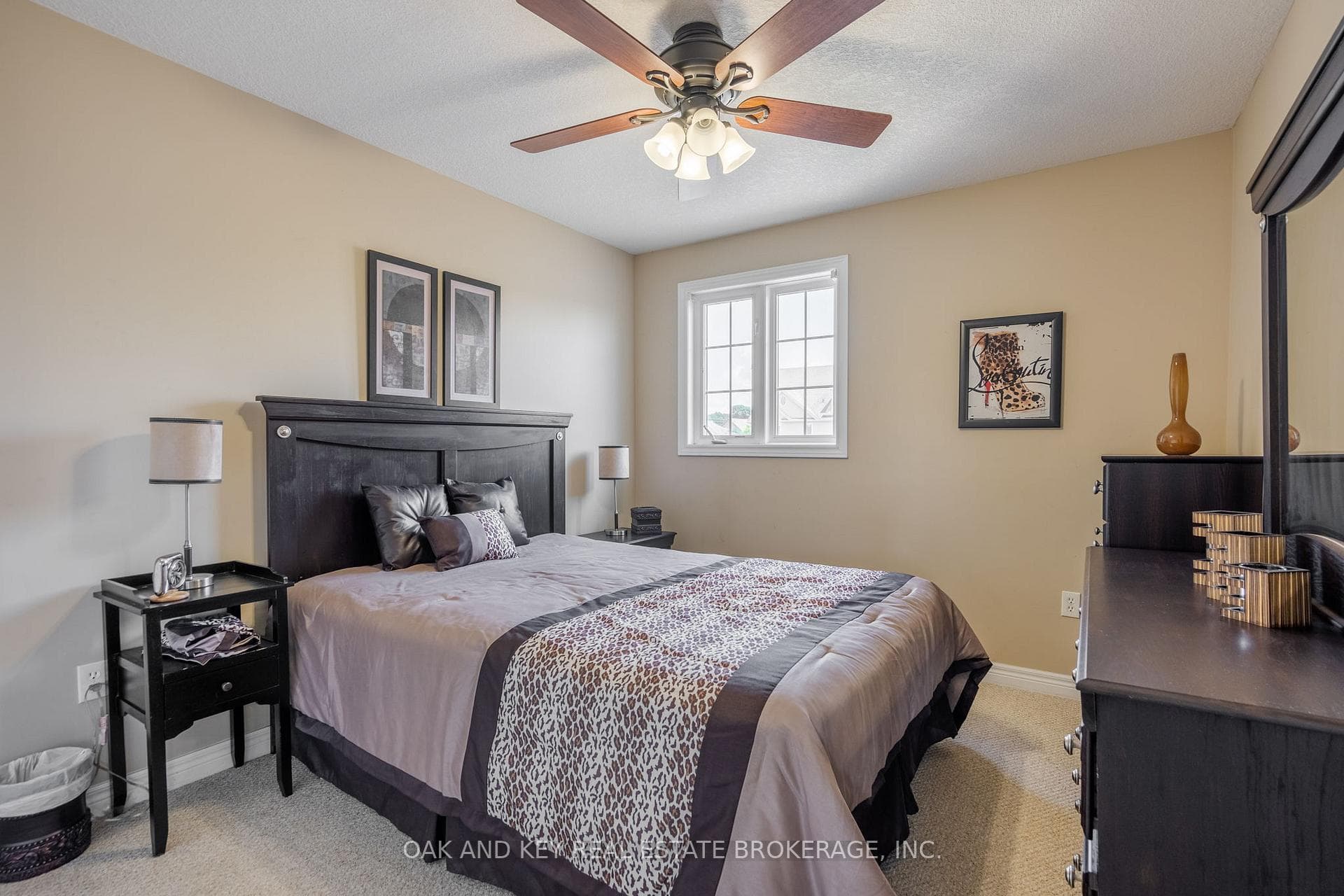 769 RUSHBROOK Crescent photo 18
