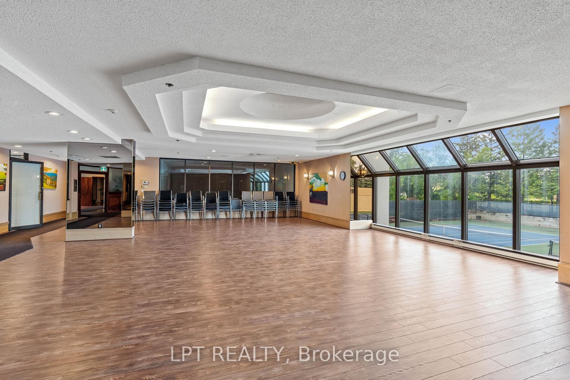 1510 Riverside Drive Unit 1505 photo 44