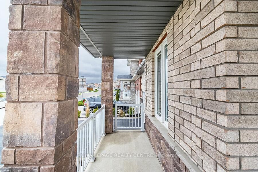 101 Heritage Street photo 3