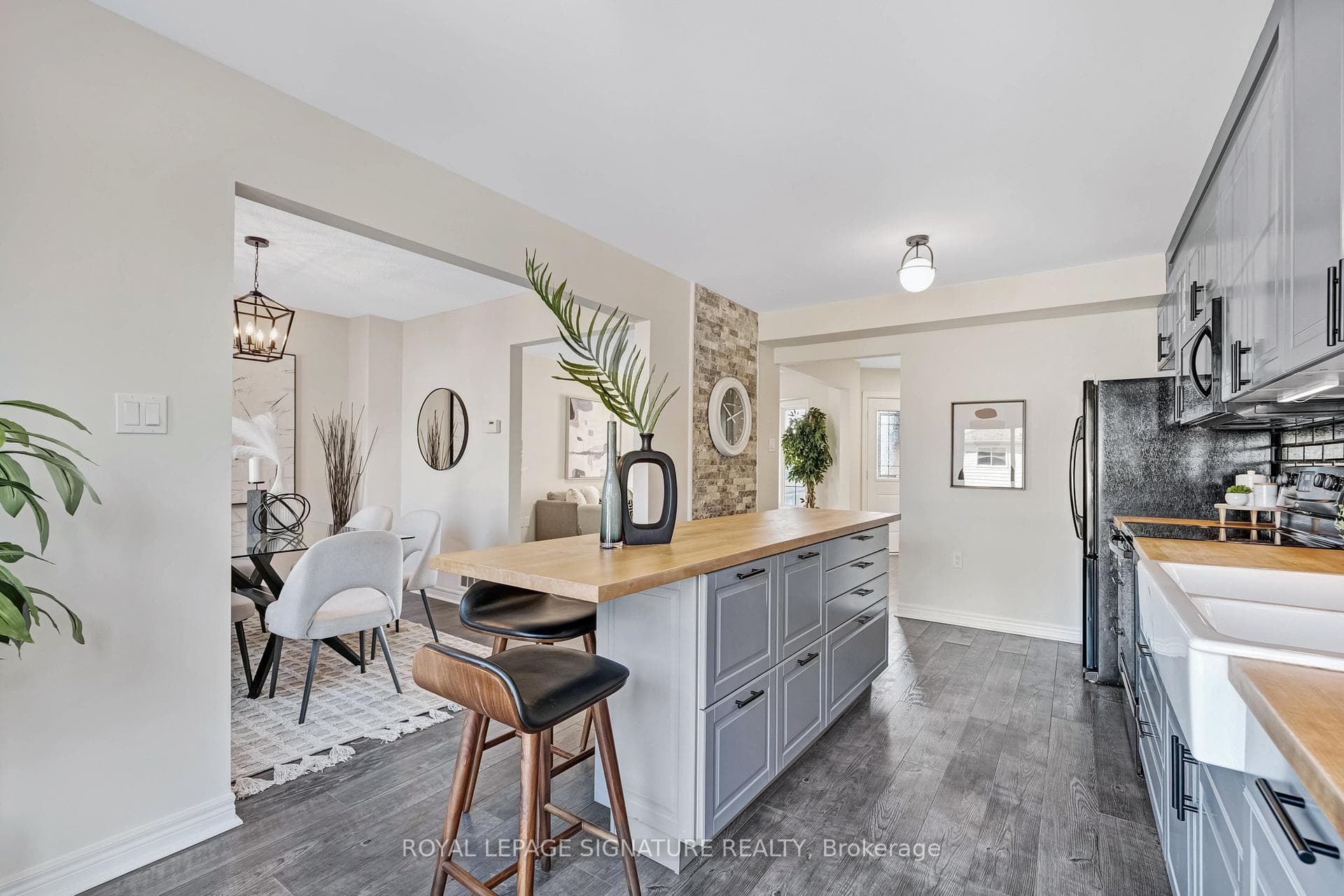 23 Mcmann Crescent photo 12