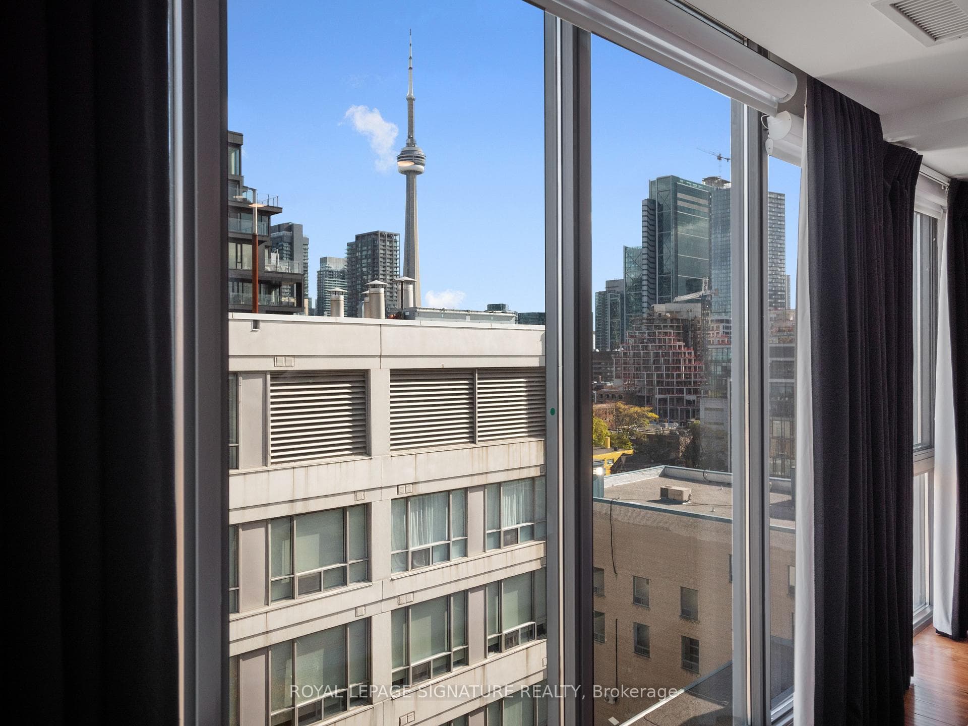 533 Richmond Street Unit PH2 photo 24