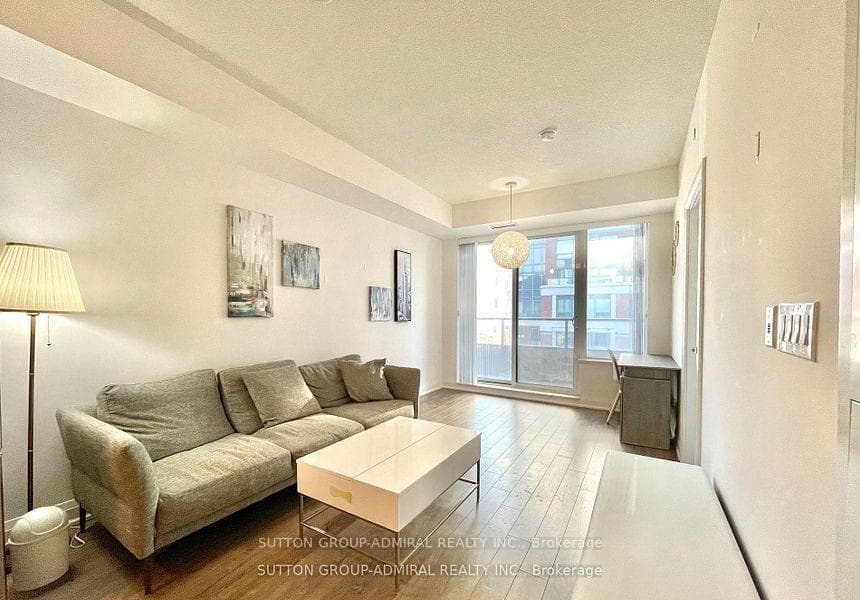 18 Uptown Drive Unit 310 photo 7