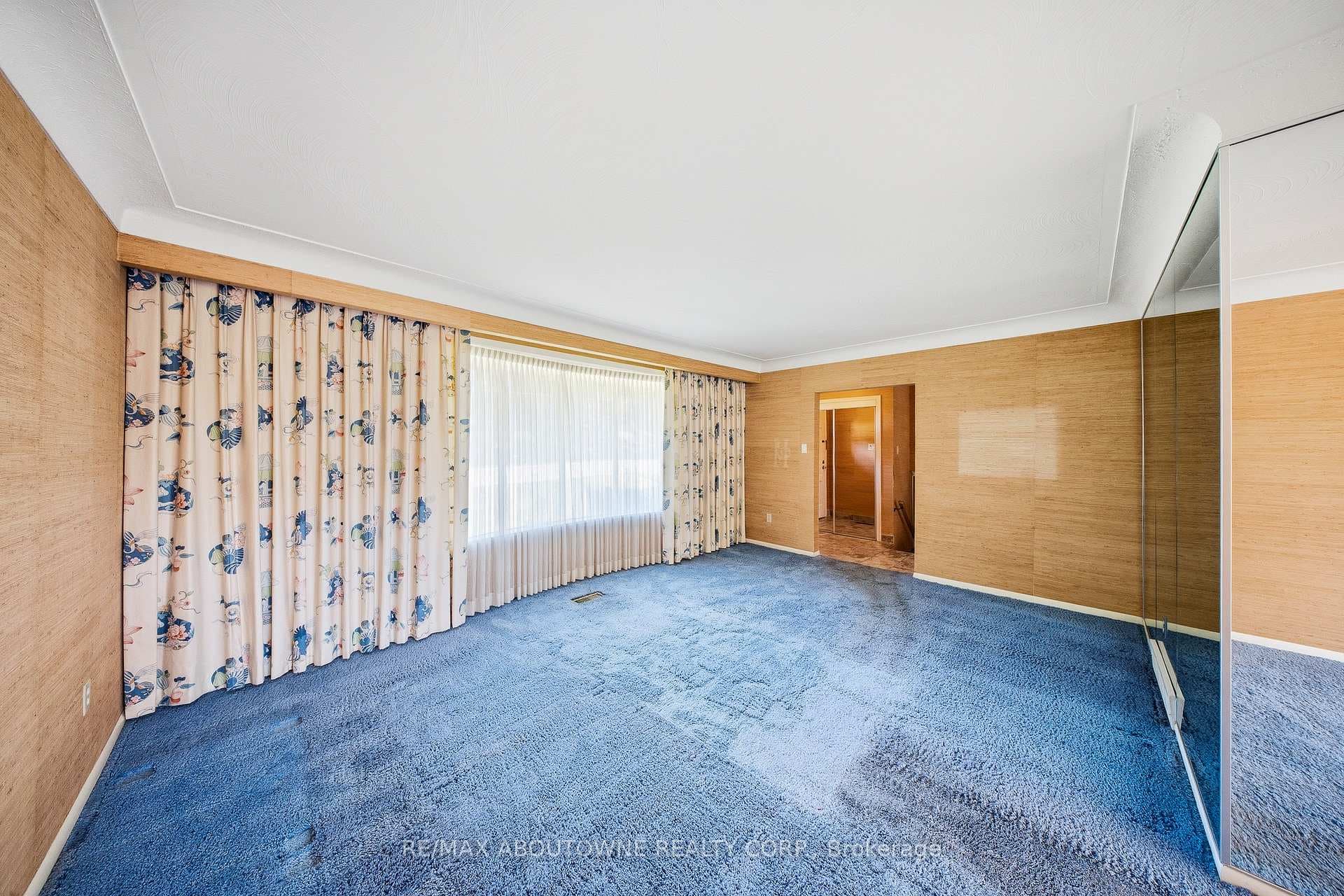 73 Price Avenue photo 5