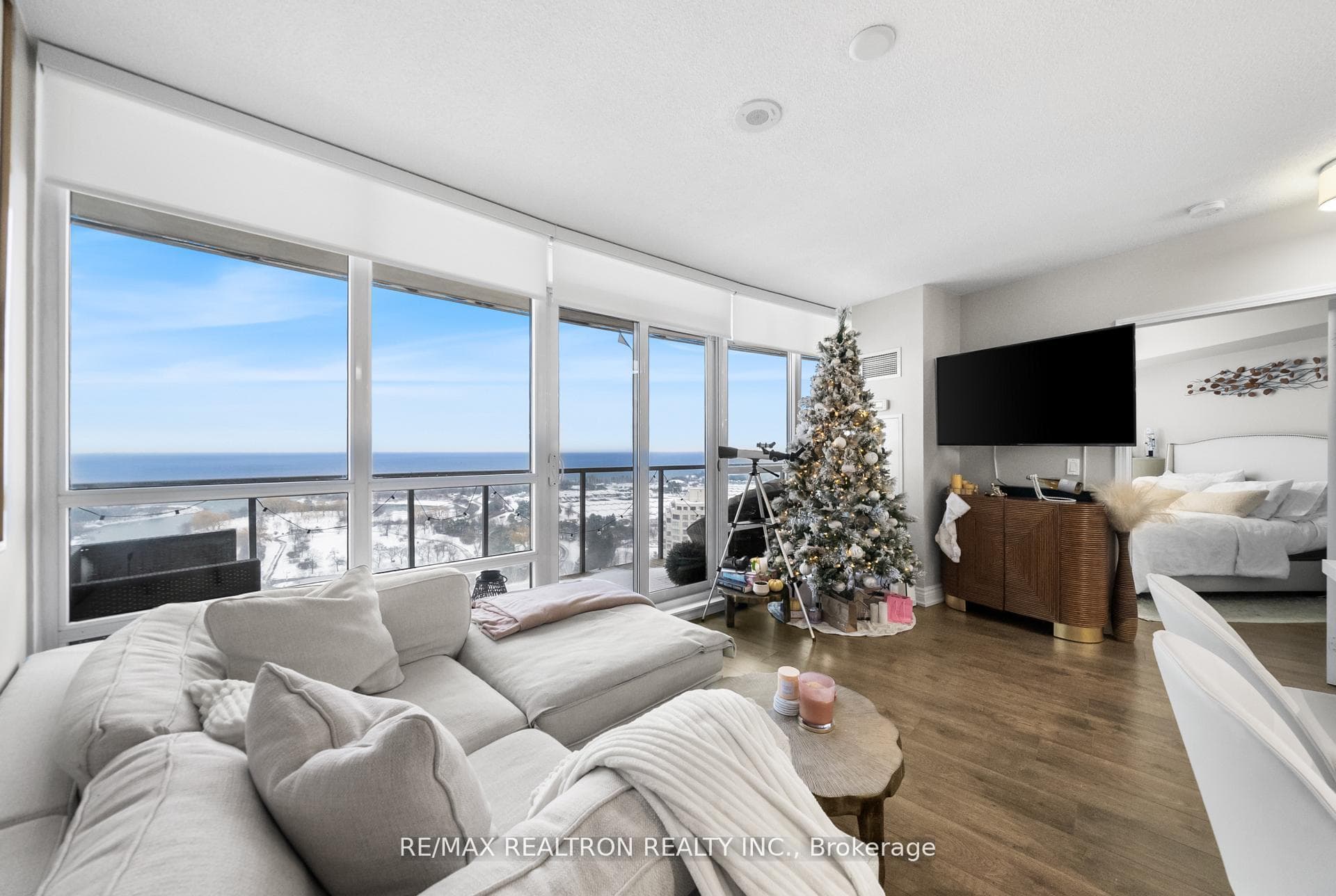 2230 Lake Shore Boulevard Unit 2008 photo 15