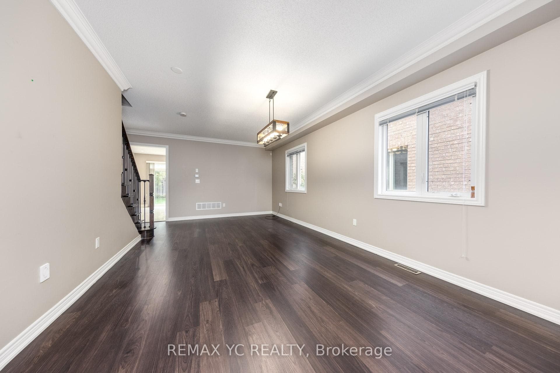 7 Riverhill Drive photo 6