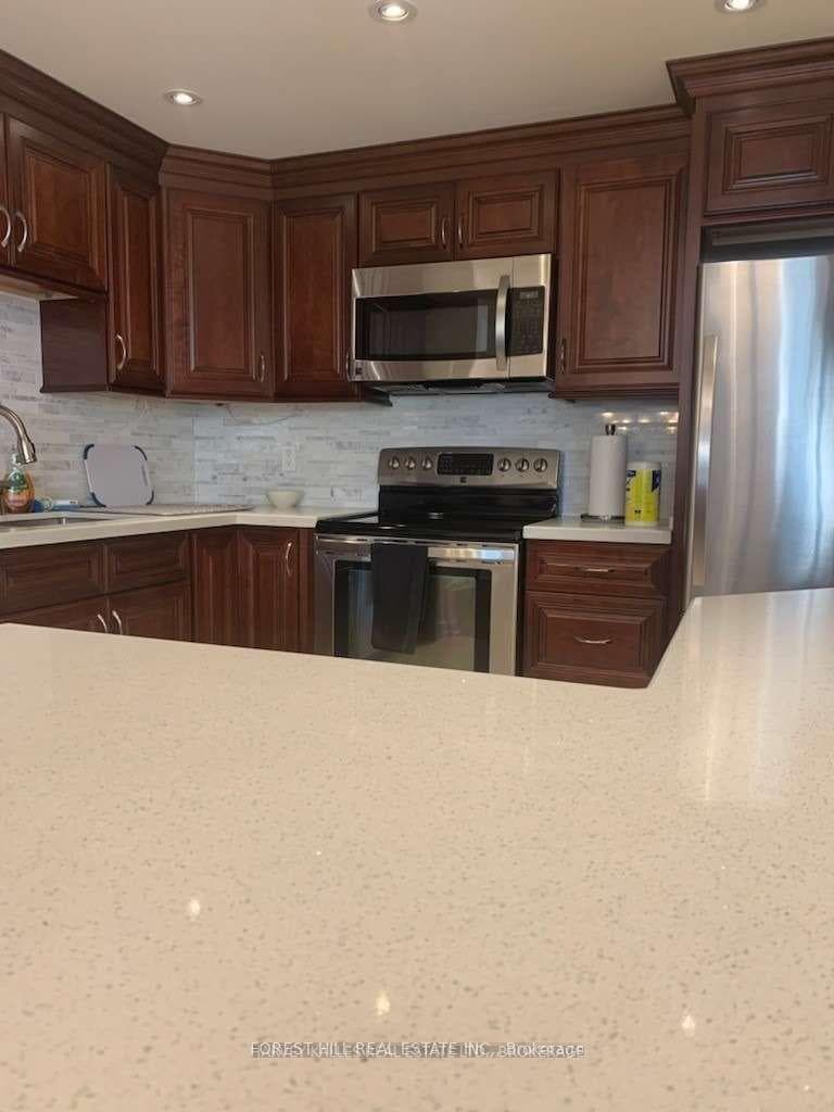 500 Glencairn Avenue Unit 303 photo 3