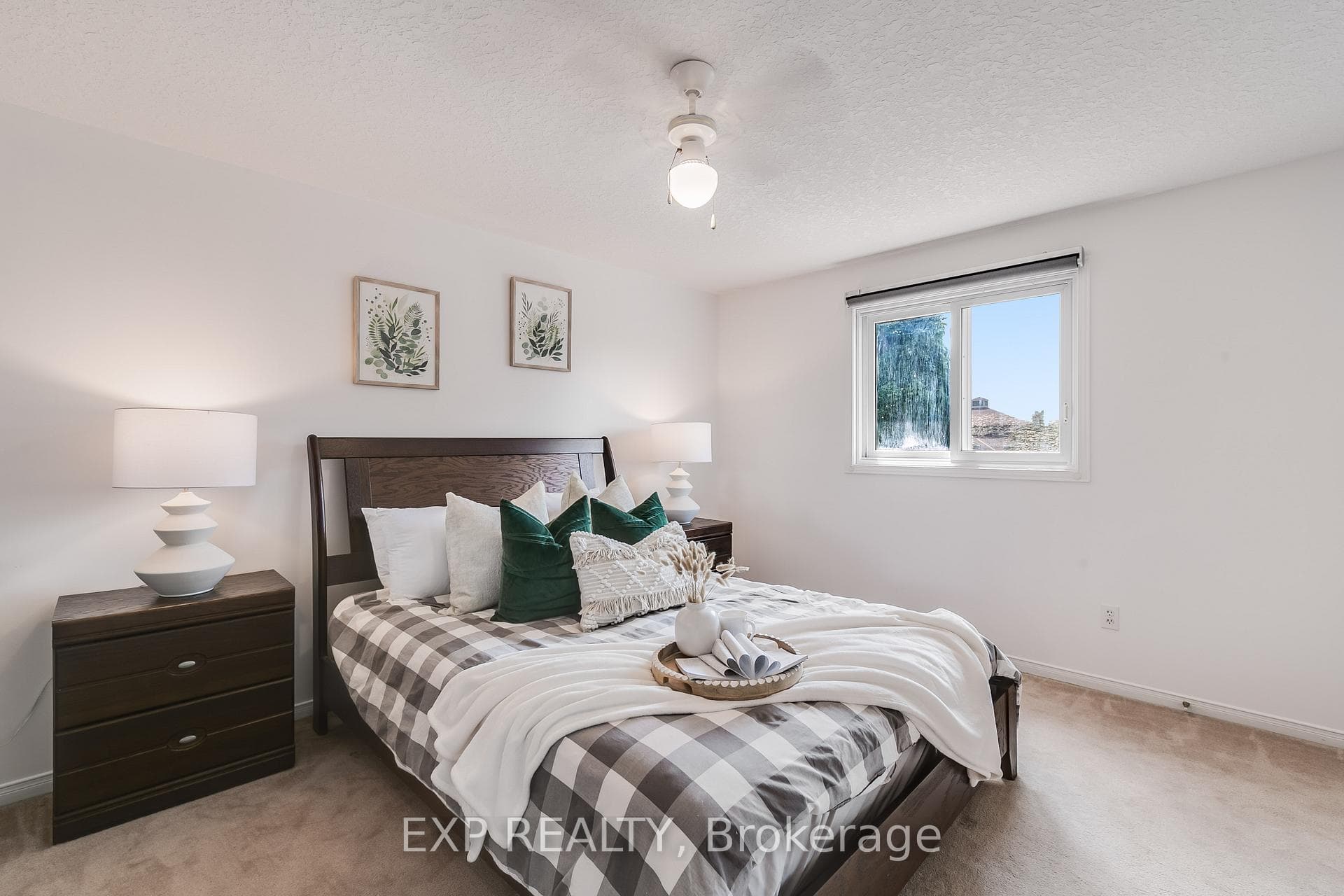 64 Killarney Crescent photo 25