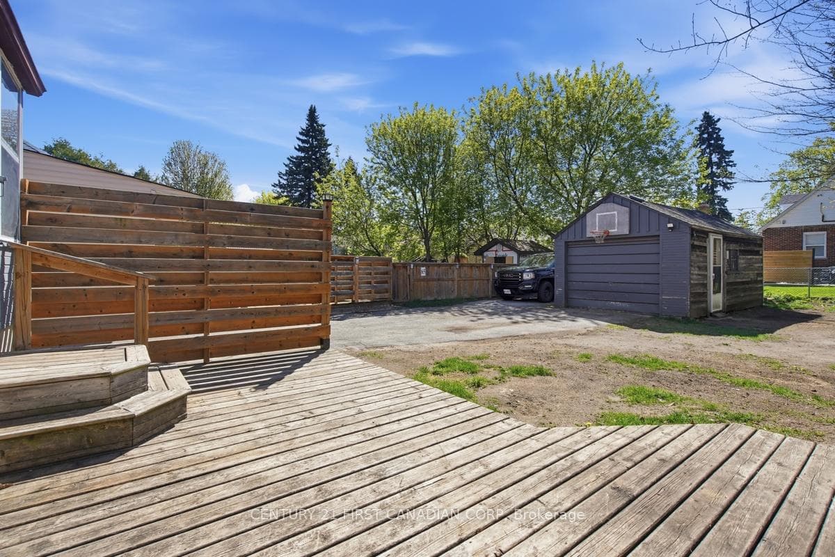 63 Beattie Avenue photo 38