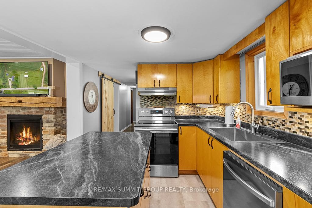 395618 Concession 2 N/A photo 6