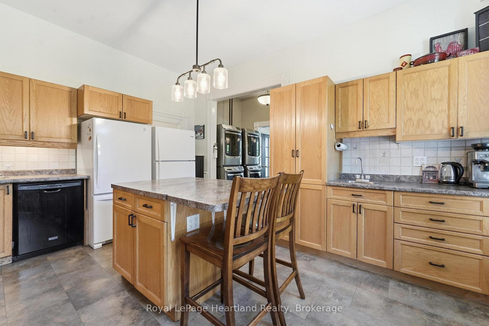 72 Colborne Street photo 8