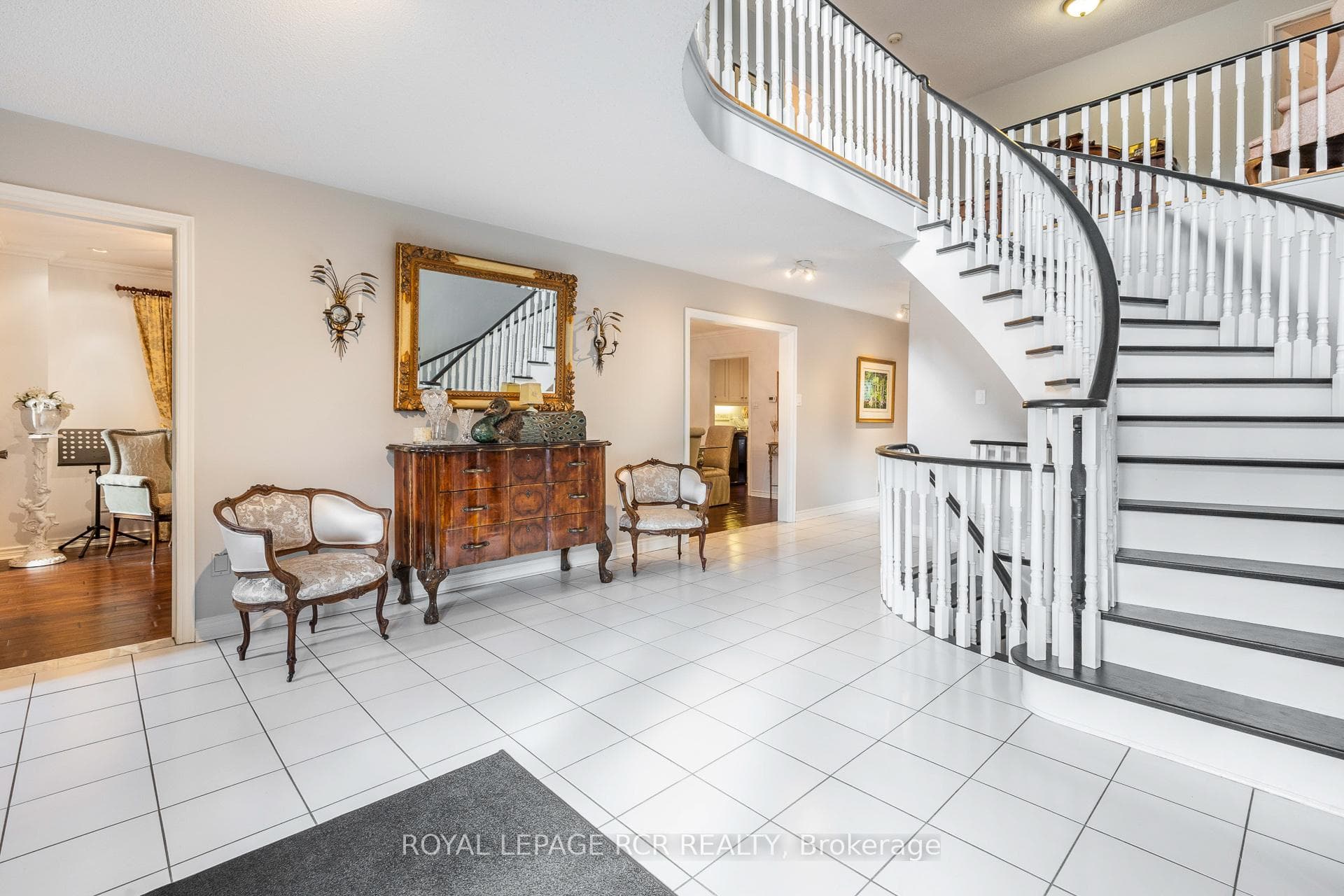 913 Tegal Place photo 4