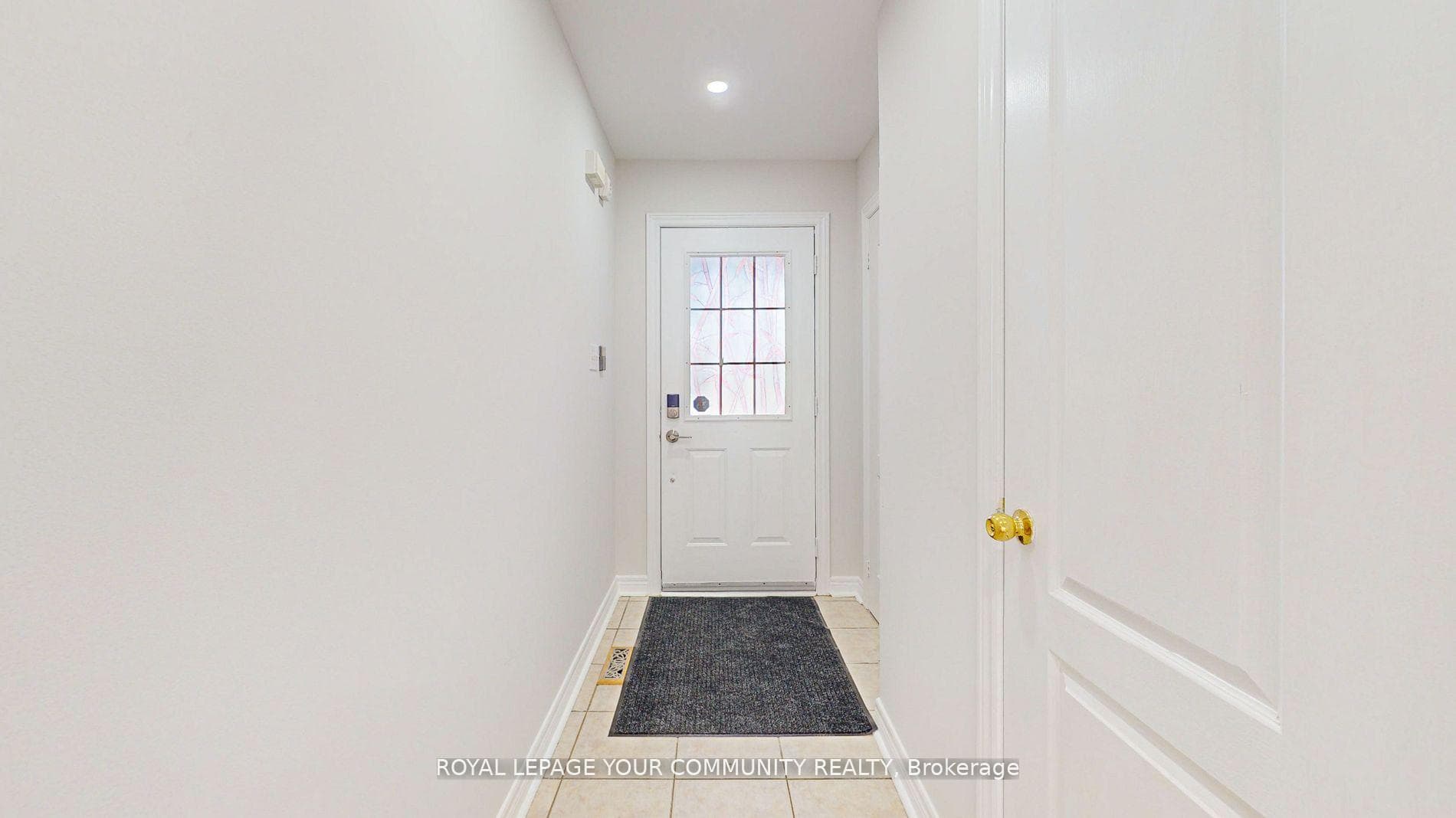 82 Goode Street photo 6