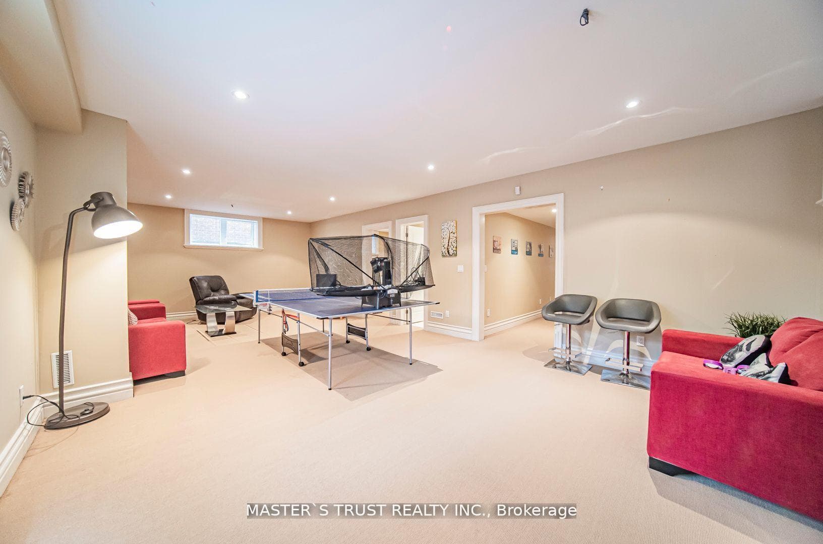 322B Empress Avenue photo 32
