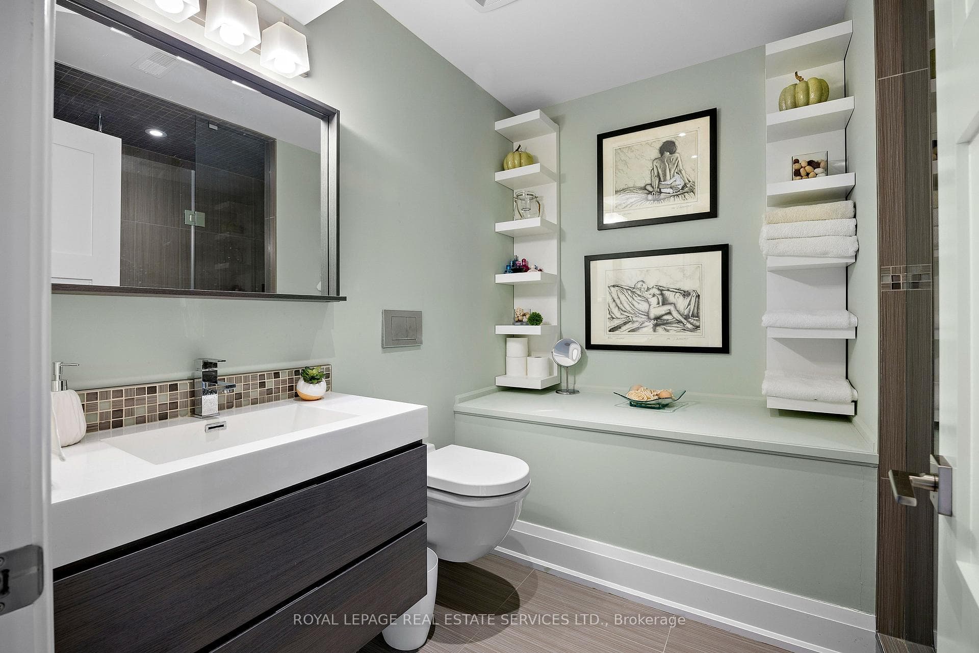 55 Stibbard Avenue photo 33