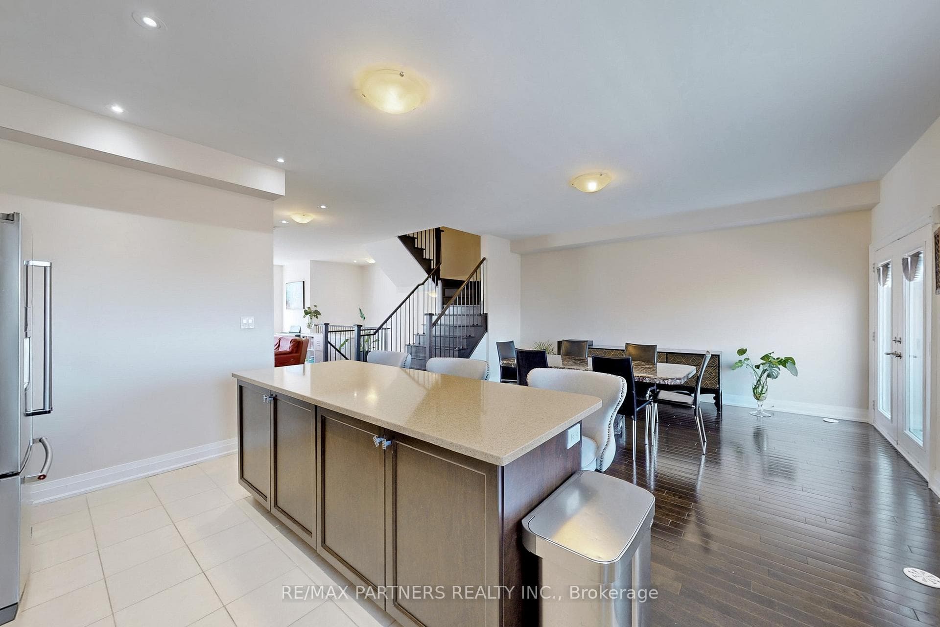 21 Plowman Lane photo 14