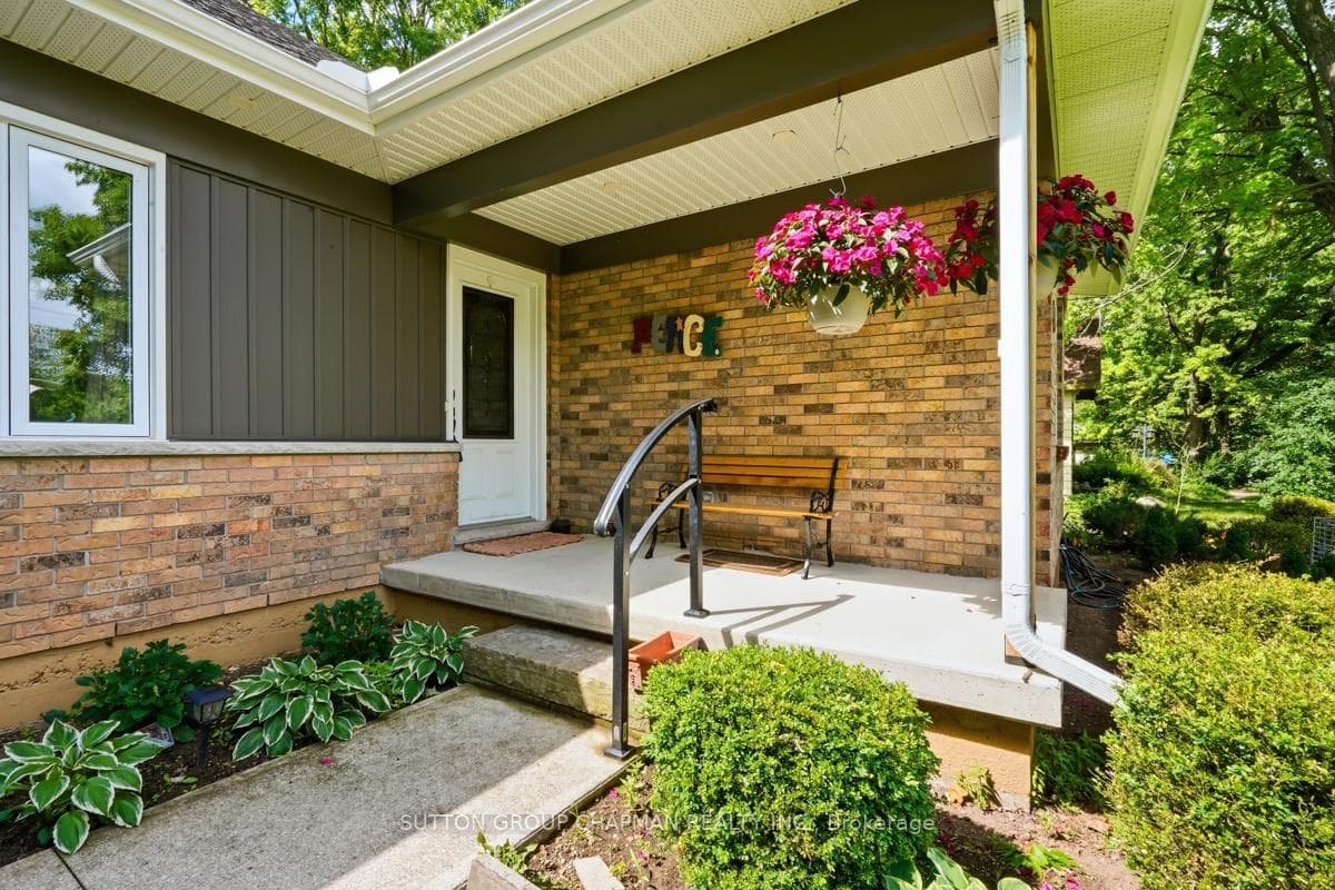 408 Old Riverside Drive photo 3