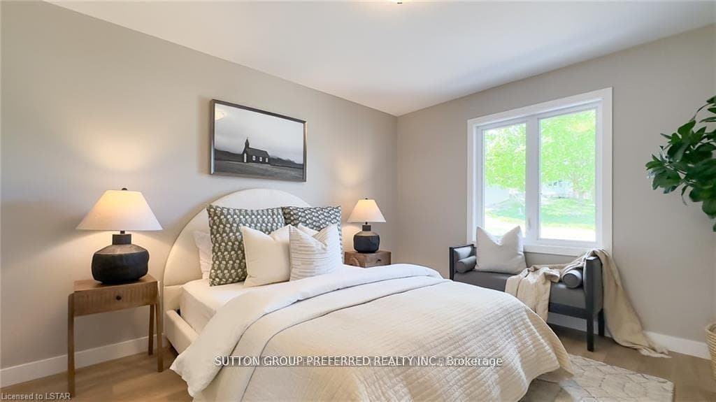 246 BEECH Street photo 32