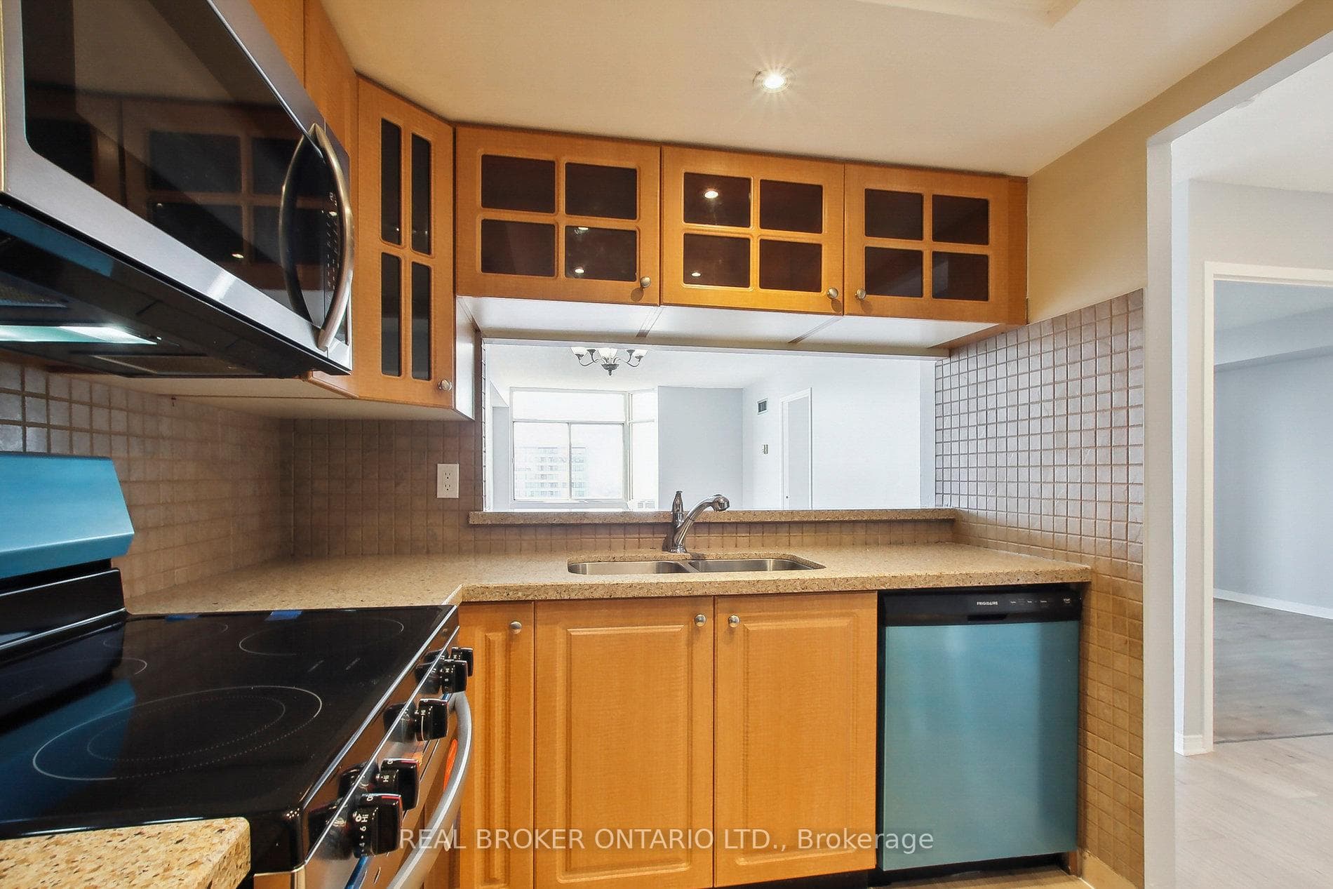 Kitchen 3