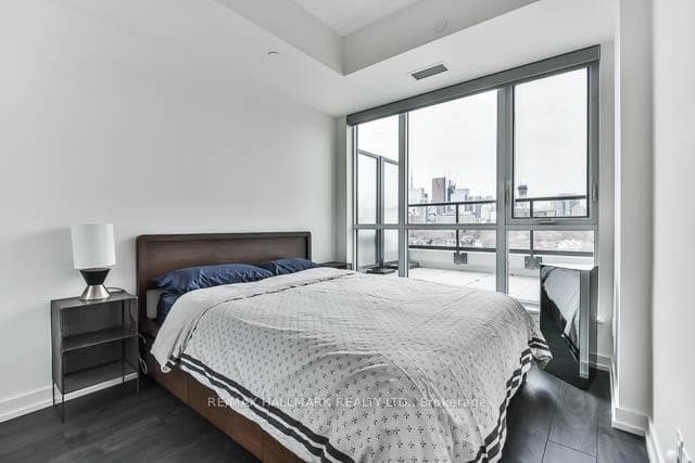 200 Sackville Street Unit 808 photo 8