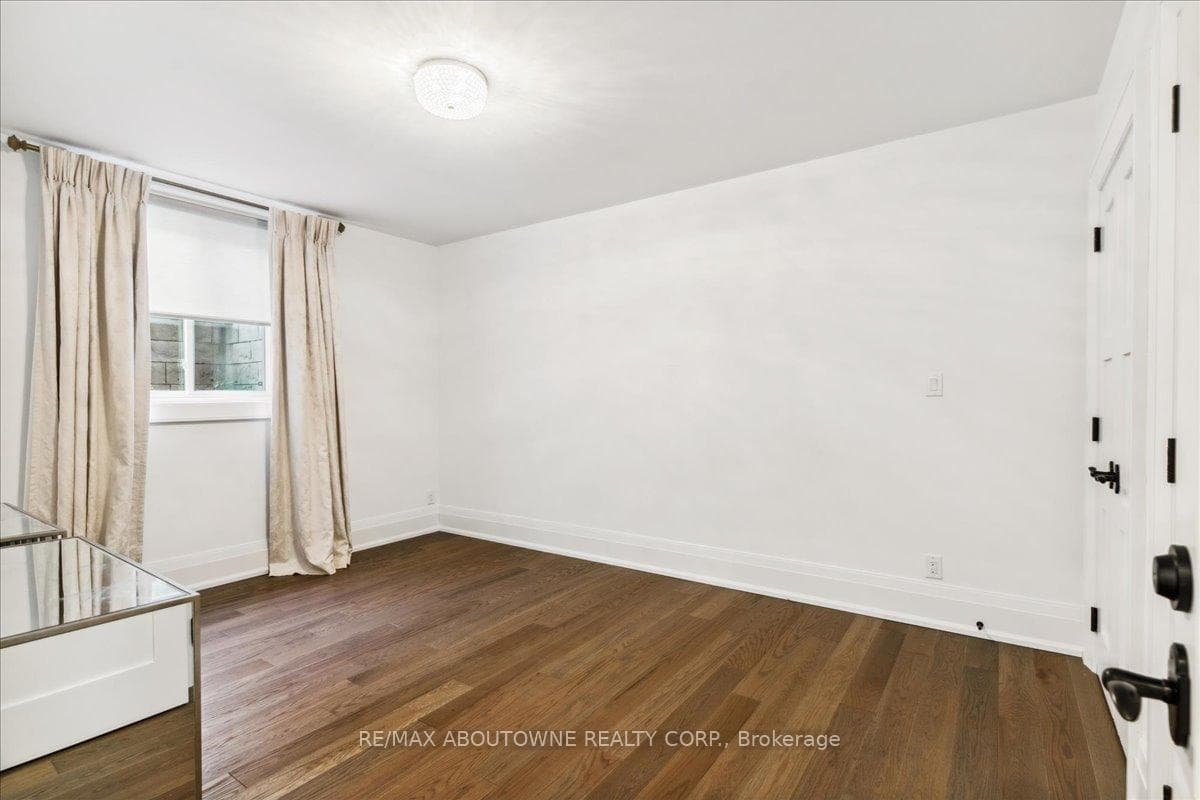 122 Sybella Drive photo 36