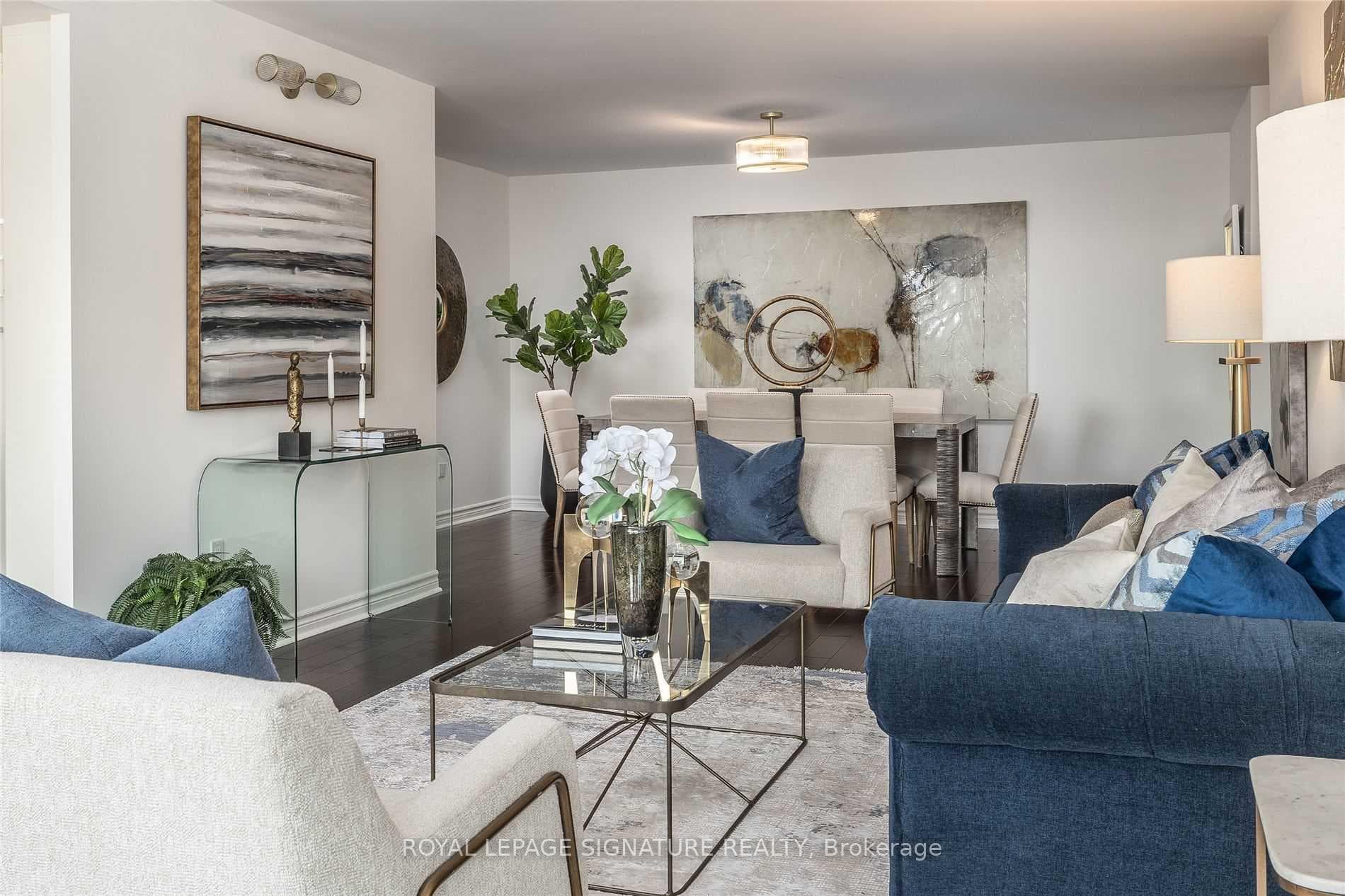 Open Concept Living / Dining