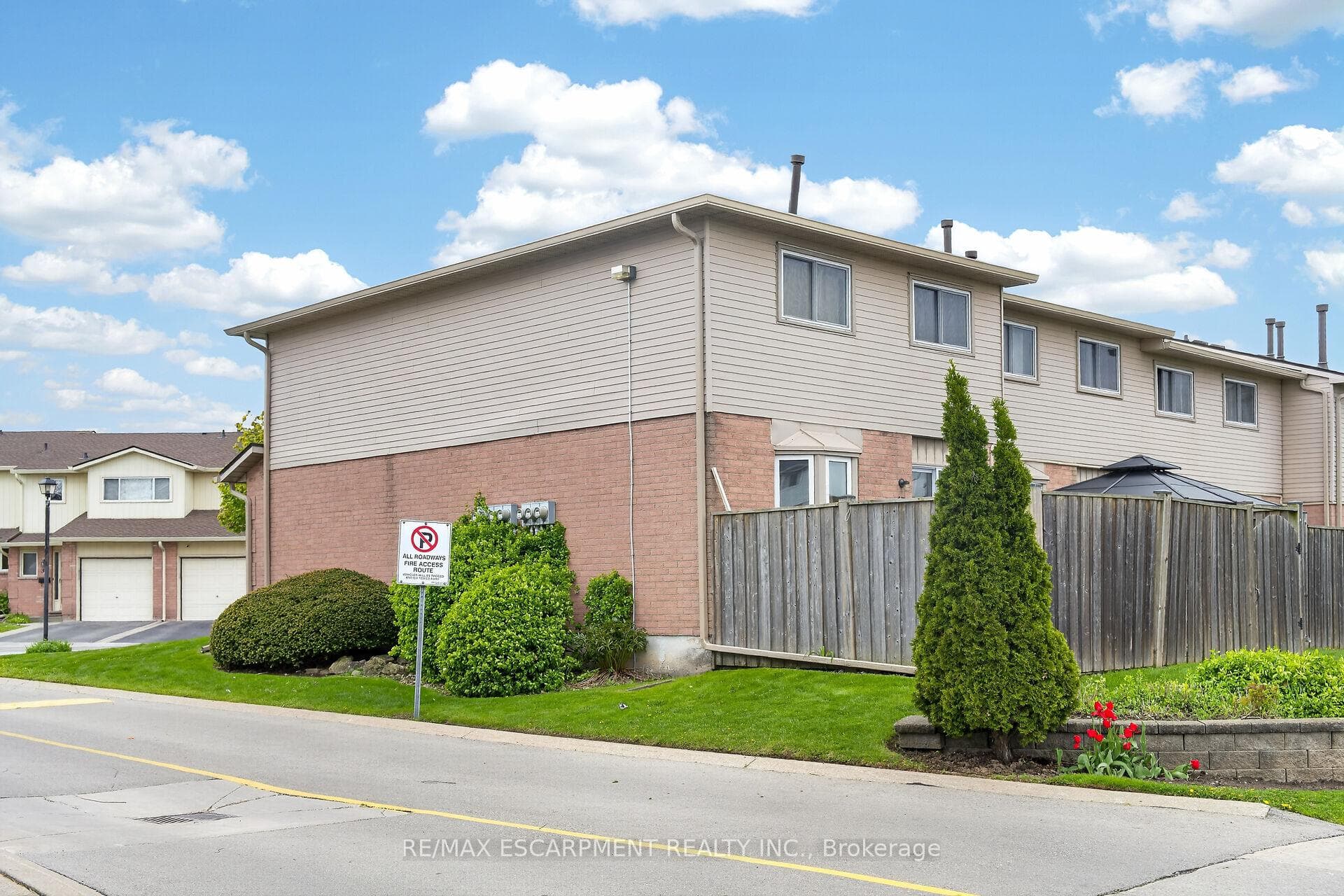 1675 Upper Gage Avenue Unit 47 photo 38