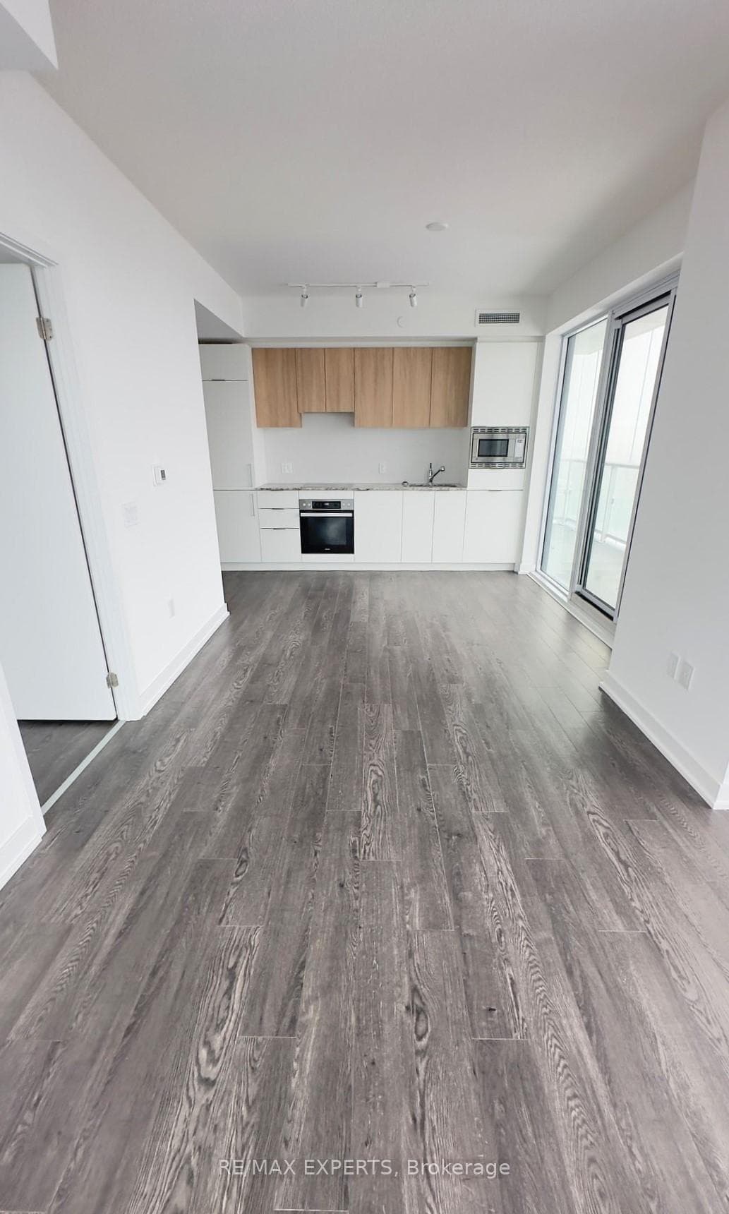 50 O'Neill Road Unit 1502 photo 11