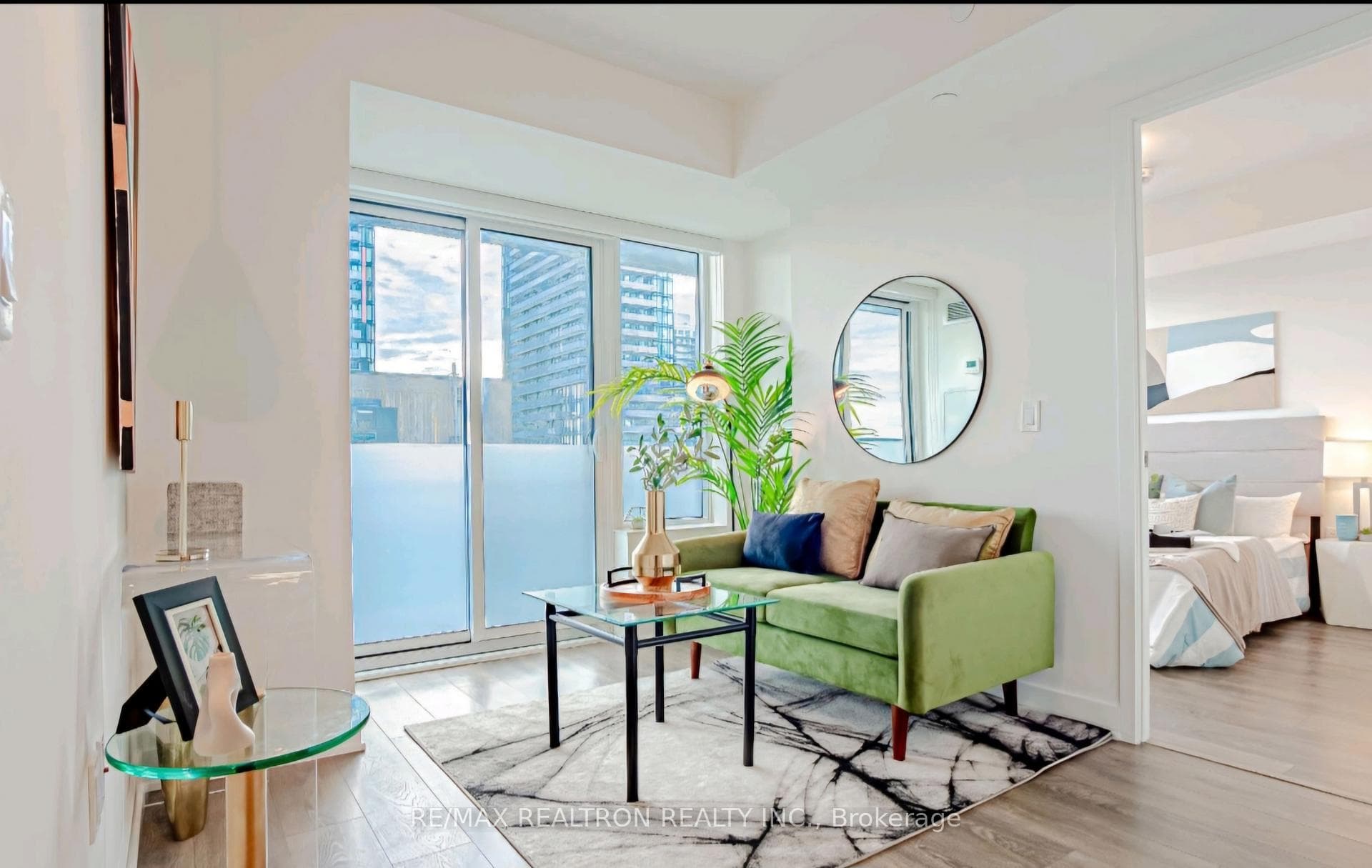 195 Redpath Avenue Unit 1706 photo 8