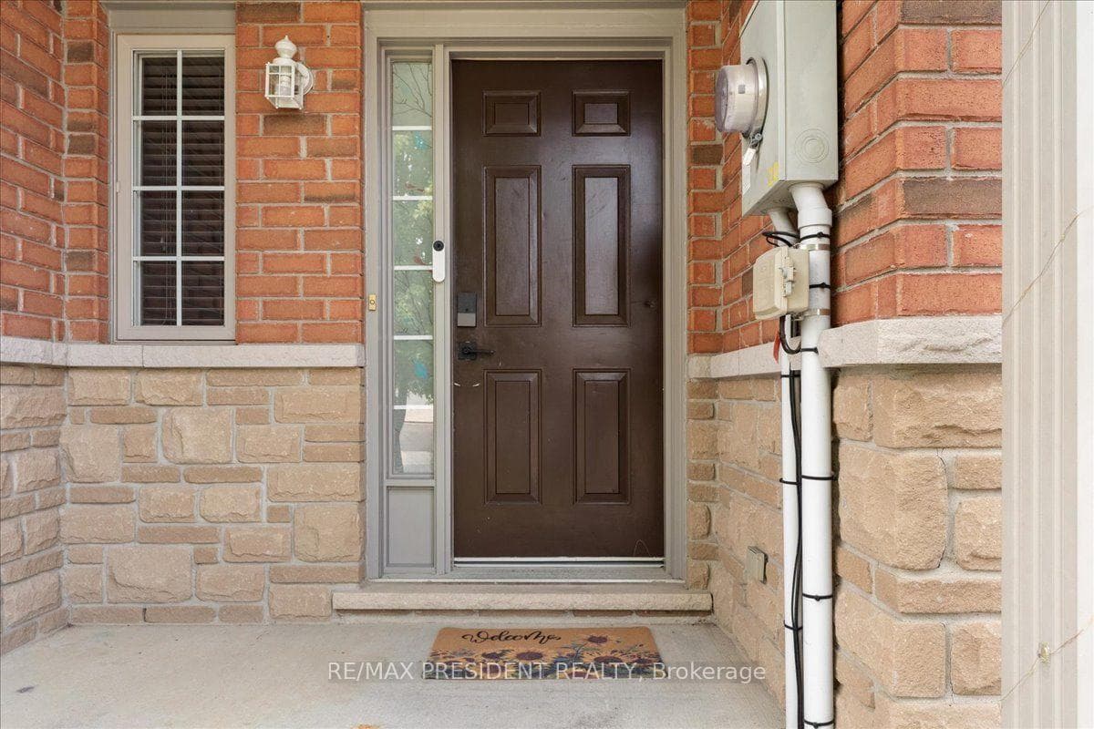 285 Southbrook Drive photo 5