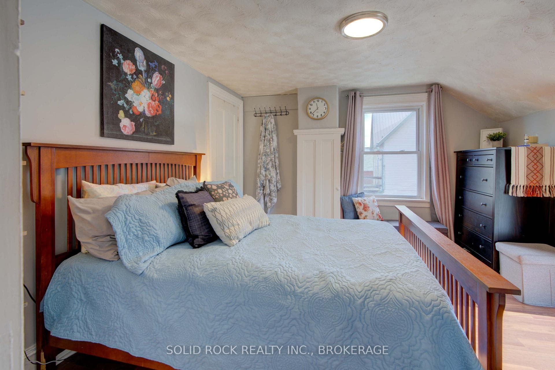 204 King Street photo 20