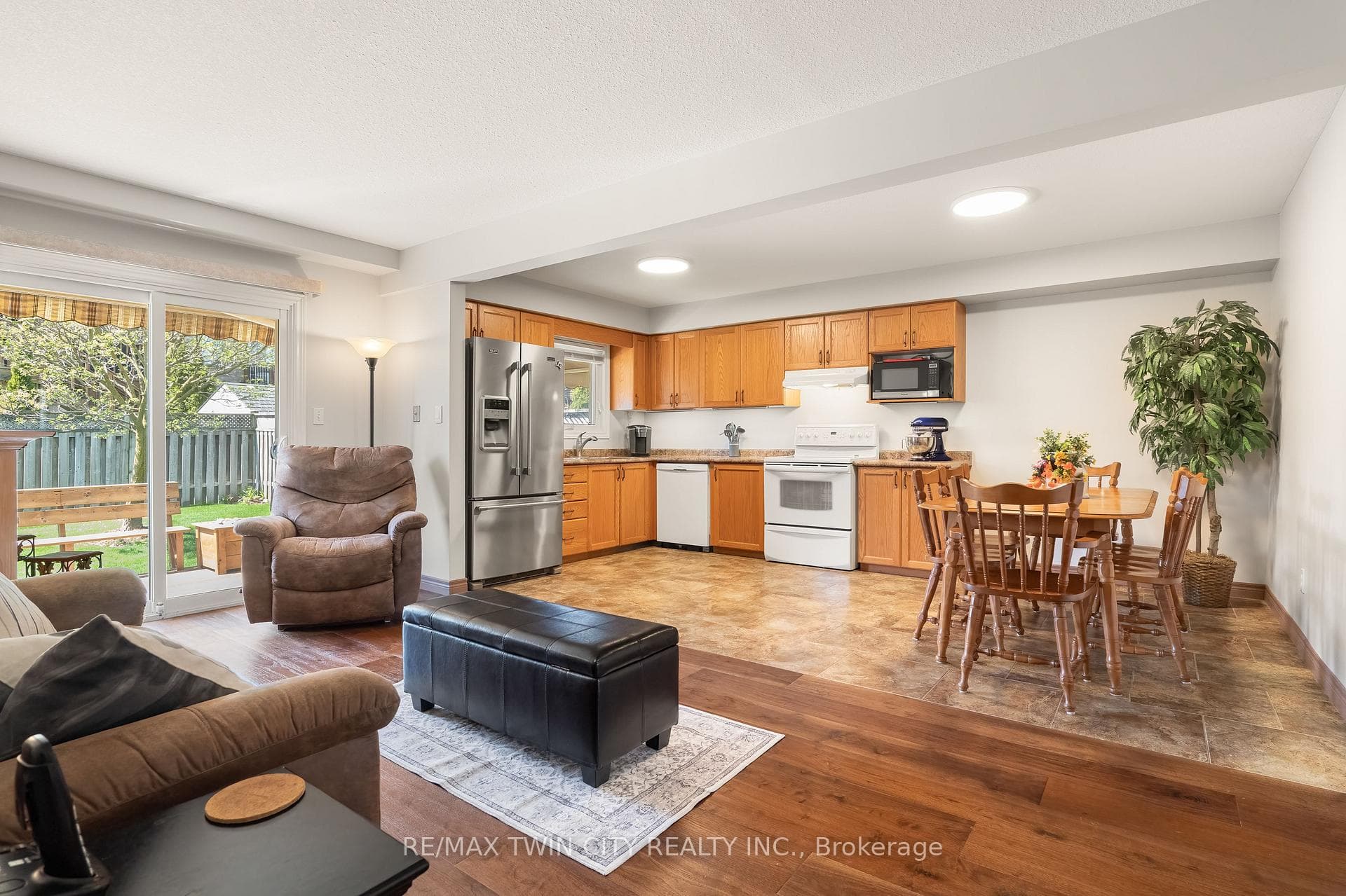 92 Snowdrop Crescent photo 11