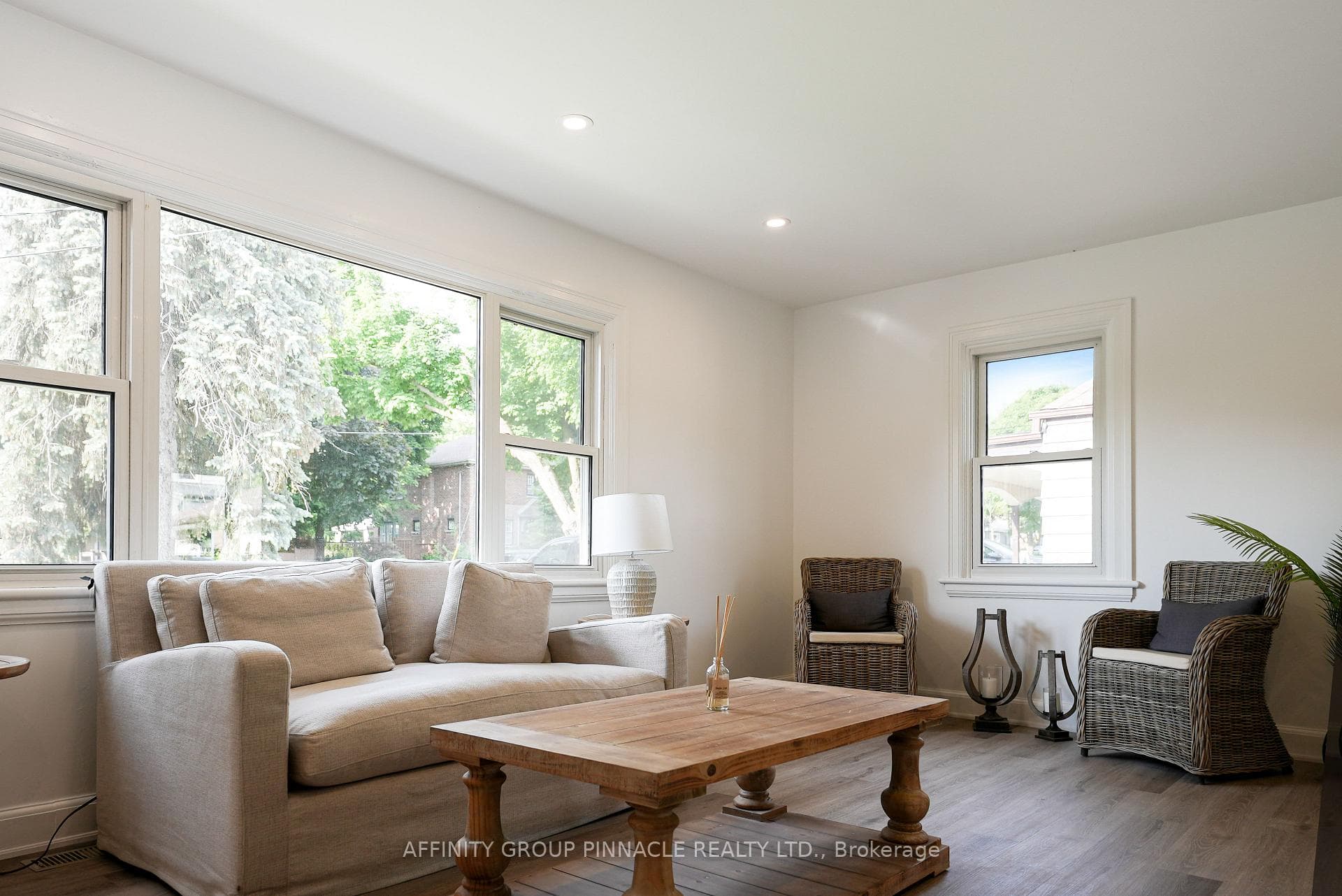 98 Glenelg Street photo 16