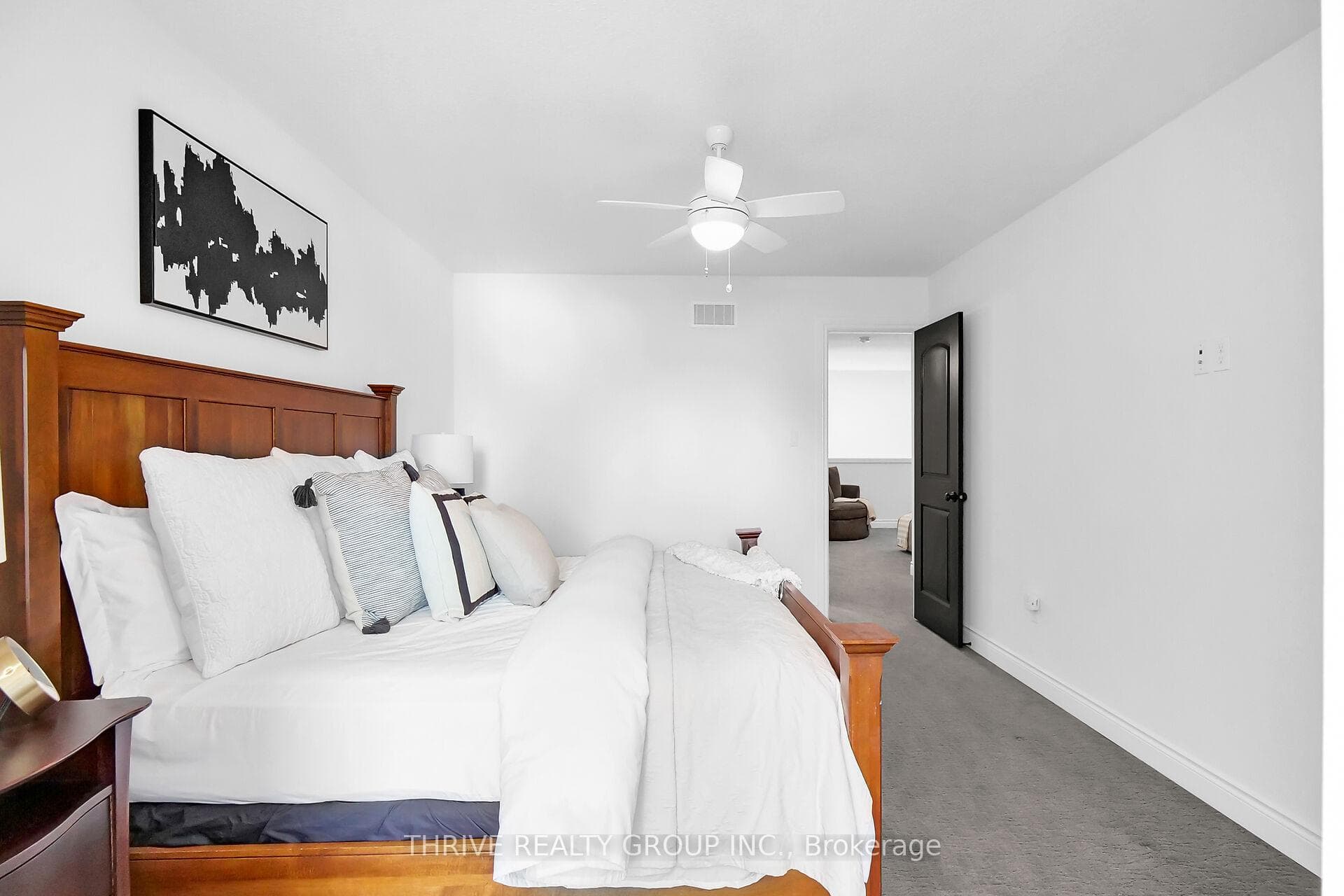 2215 CALLINGHAM Drive Unit 12 photo 33