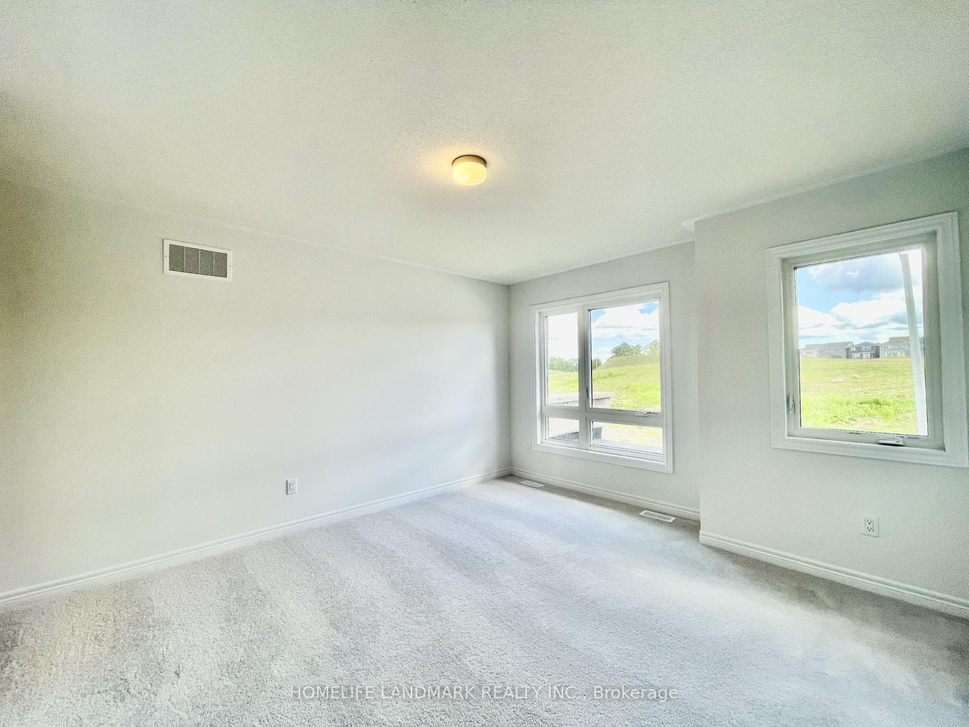130 Thicketwood Avenue photo 29