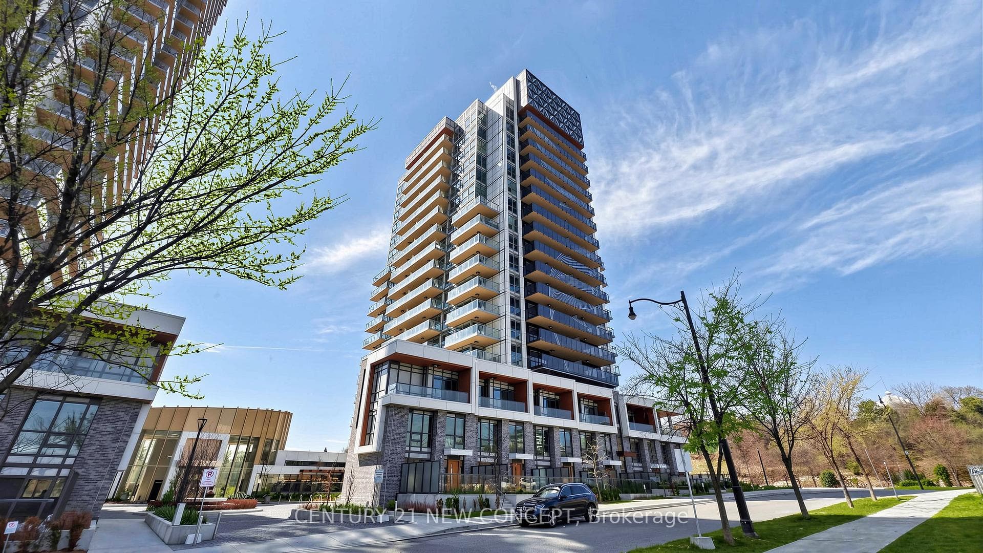 Modern Architecture & Prime Location