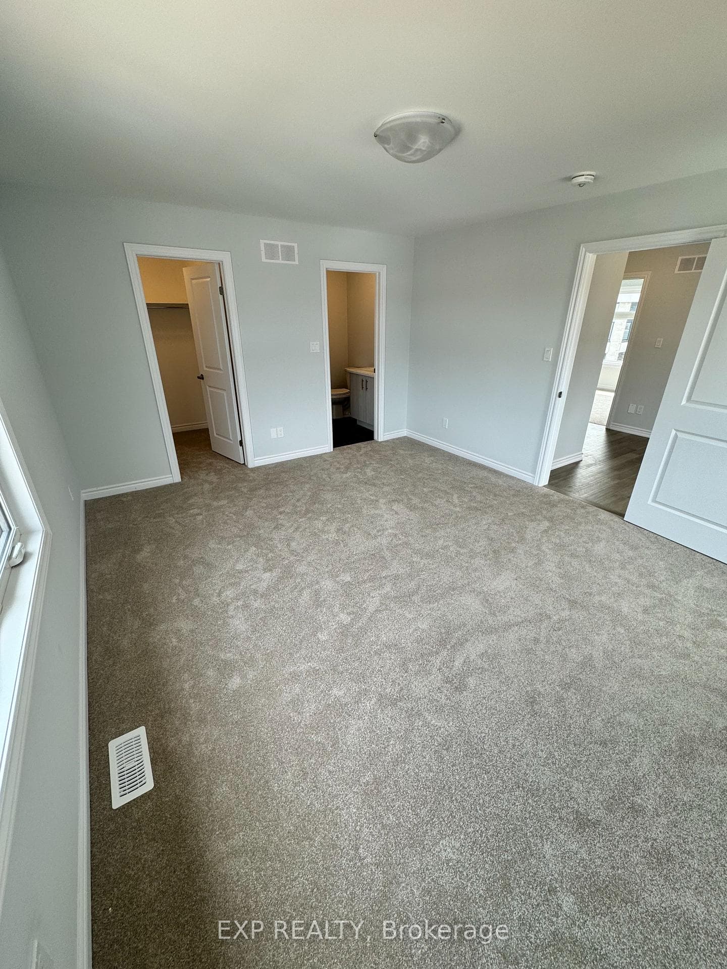 5672 Dorchester Road Unit 33 photo 23